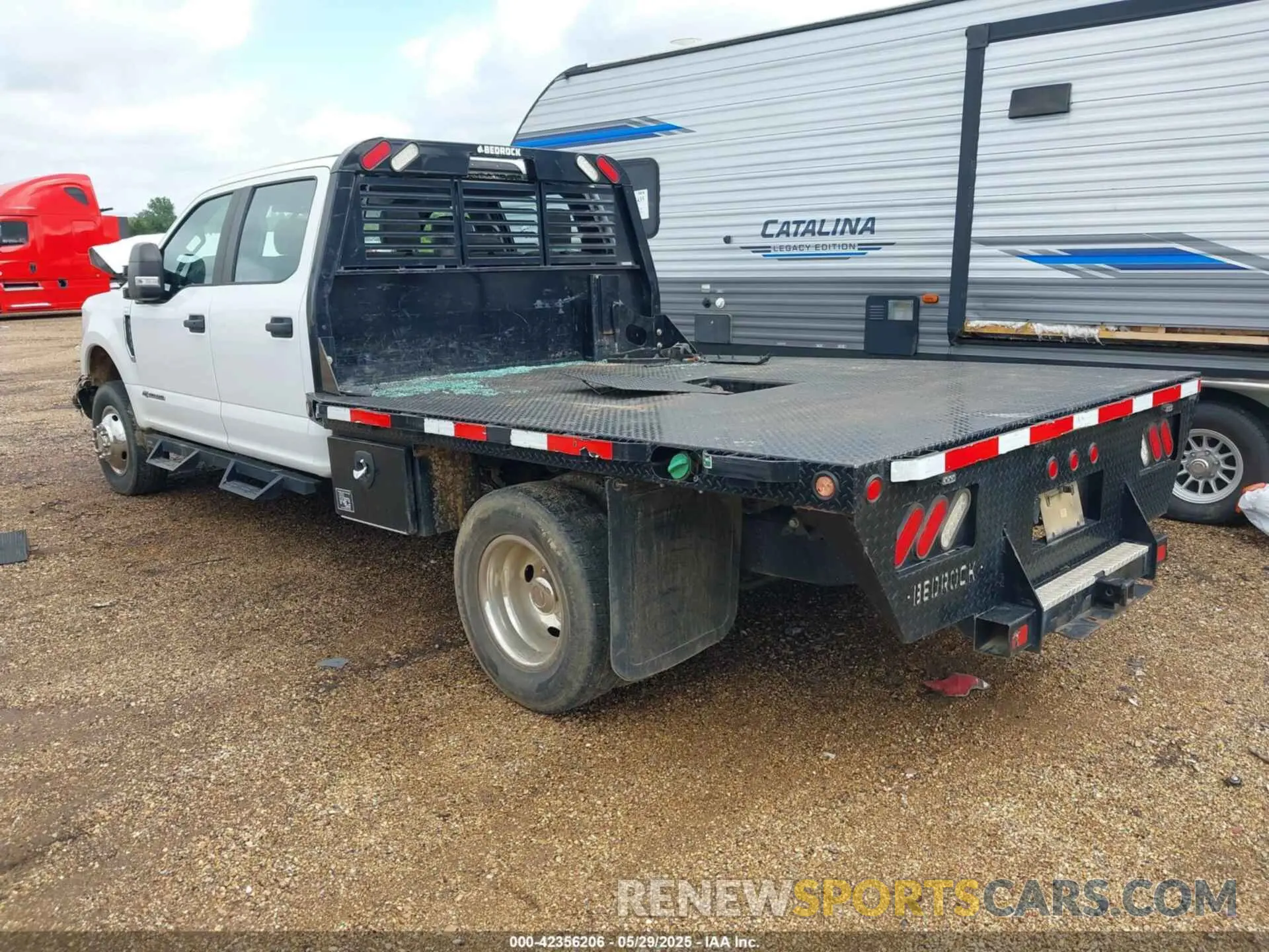 3 Photograph of a damaged car 1FD8W3HTXLED98208 FORD F-350 CHASSIS 2020