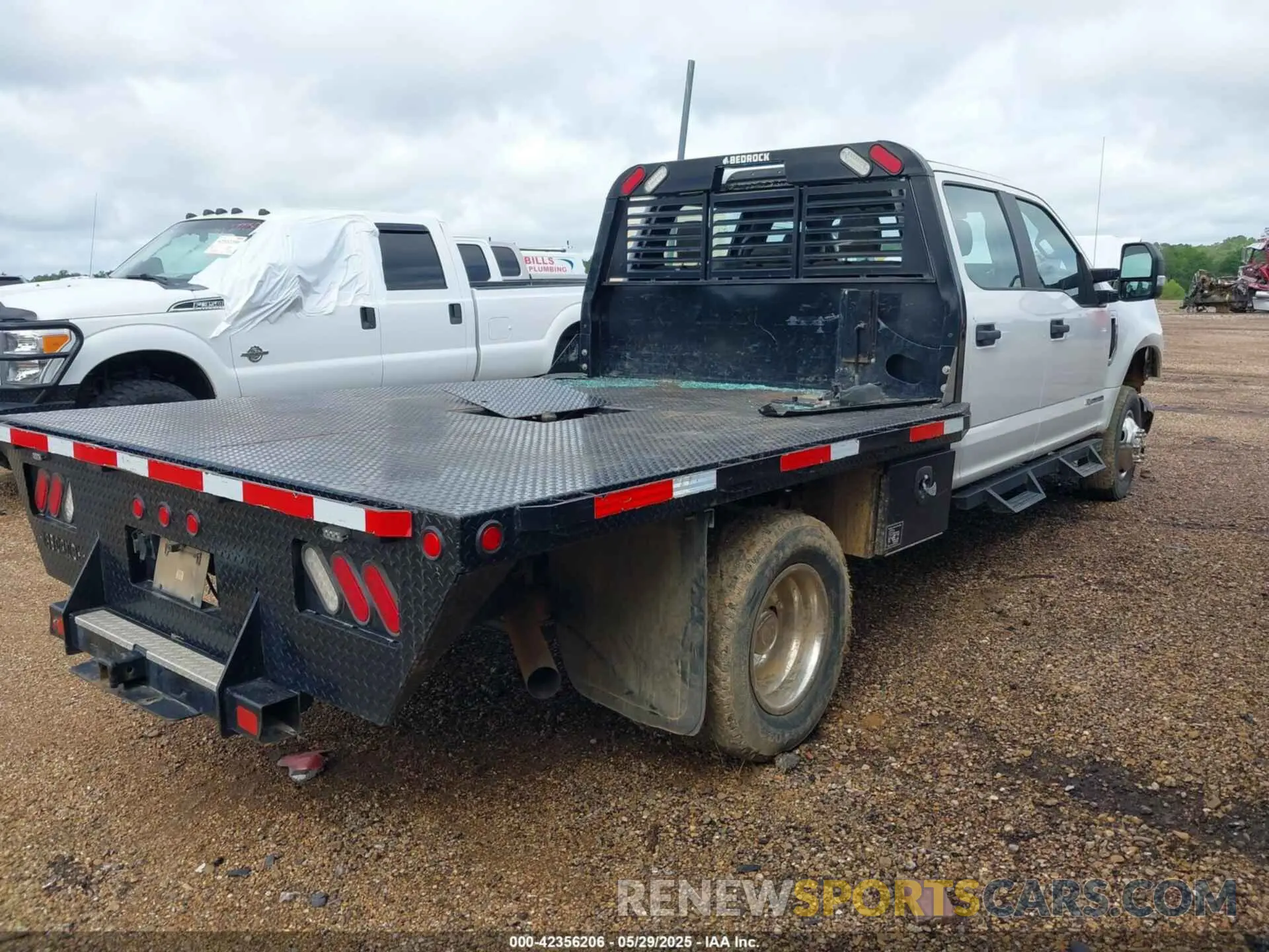 4 Photograph of a damaged car 1FD8W3HTXLED98208 FORD F-350 CHASSIS 2020