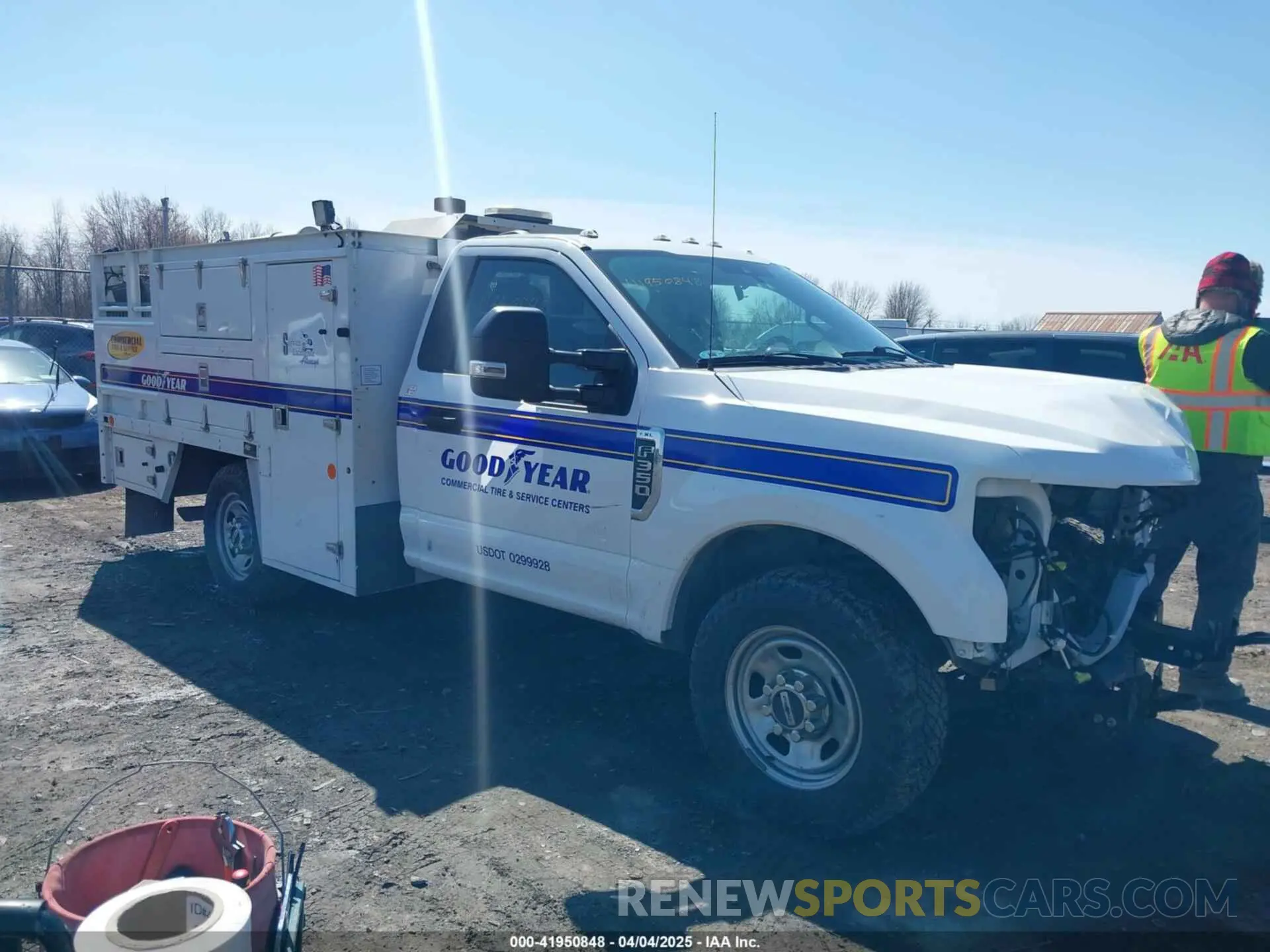 1 Photograph of a damaged car 1FDBF3E6XLEE22947 FORD F-350 CHASSIS 2020