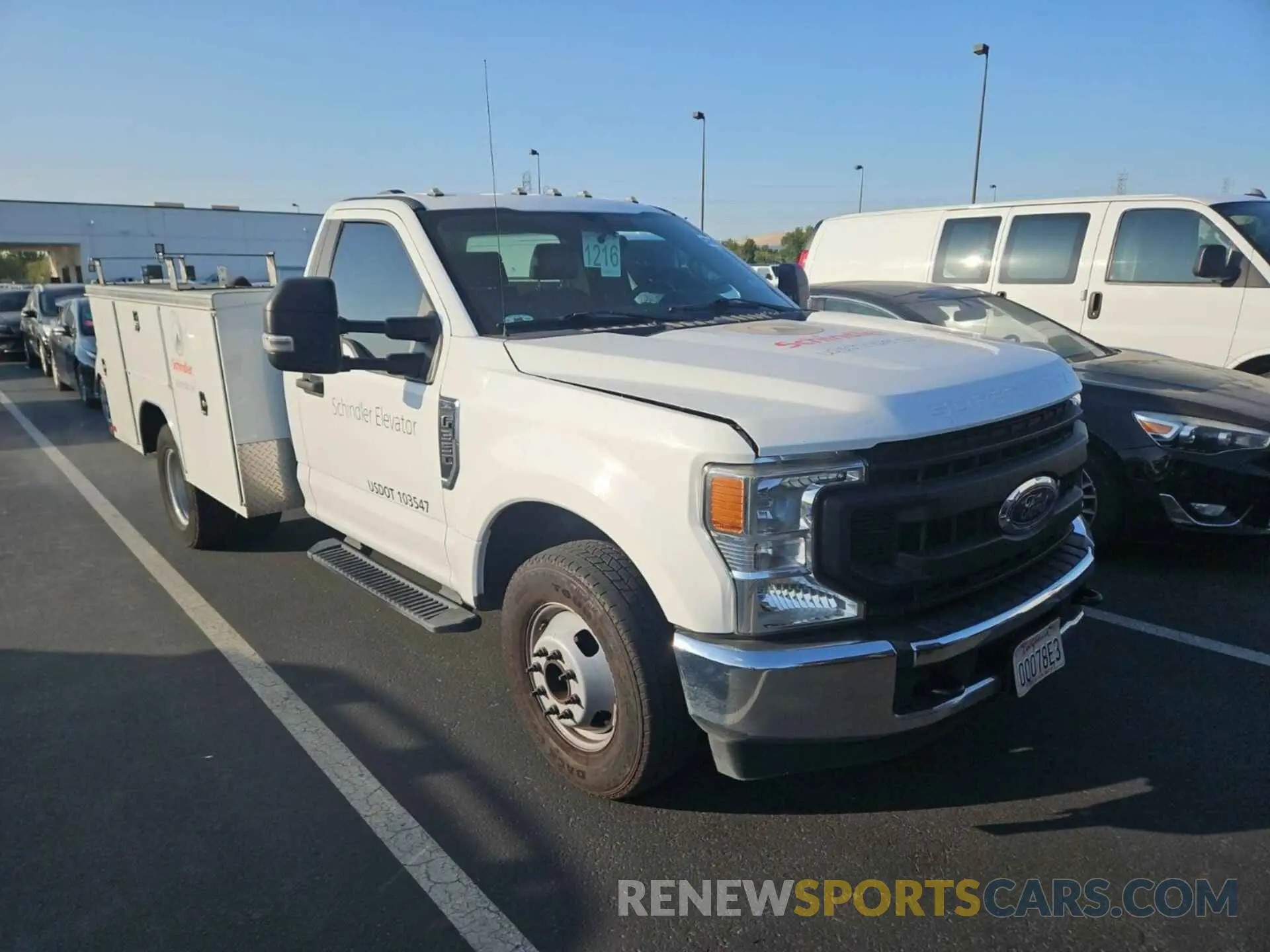 10 Photograph of a damaged car 1FDRF3G69LED08823 FORD F-350 CHASSIS 2020