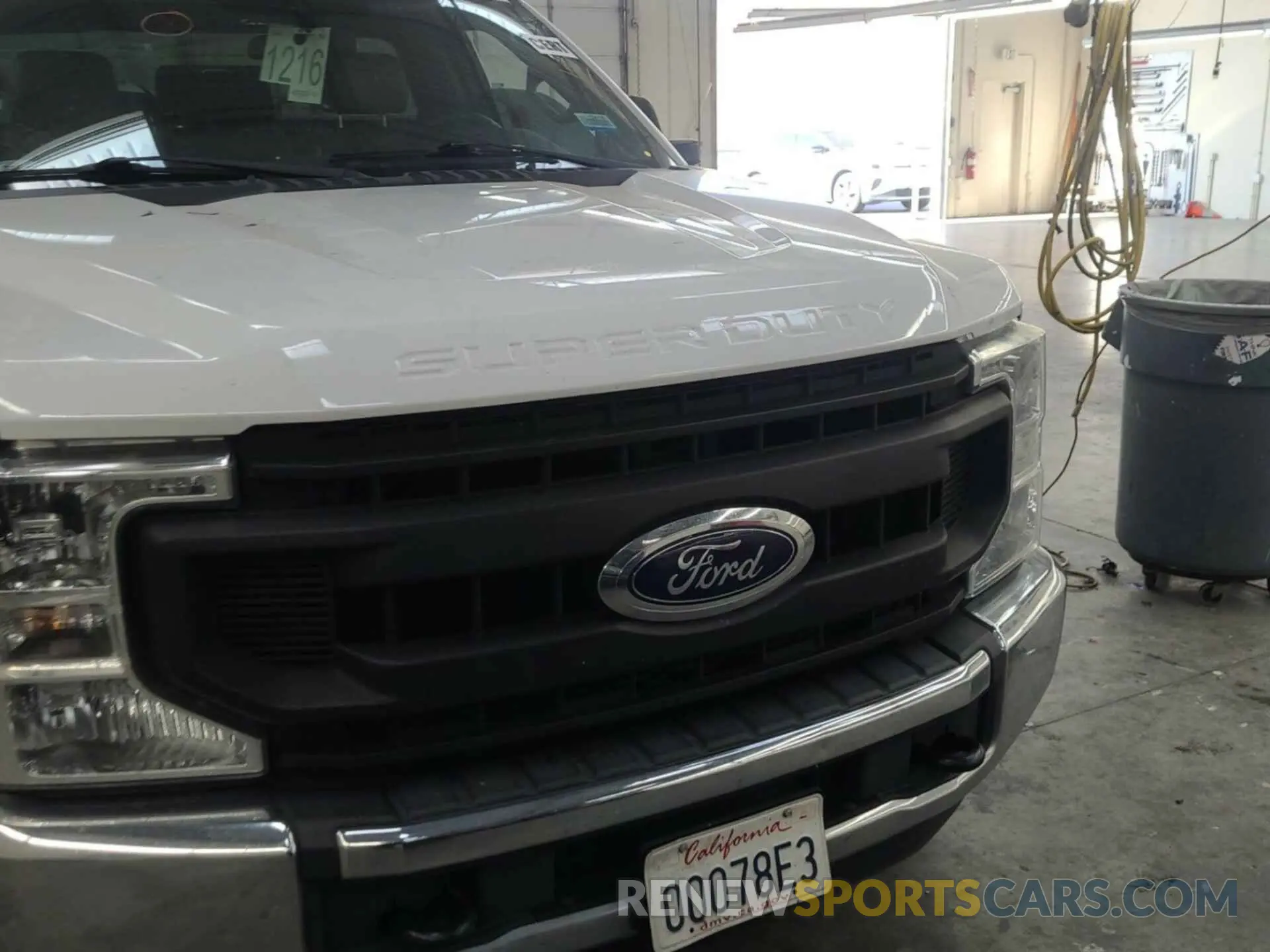 27 Photograph of a damaged car 1FDRF3G69LED08823 FORD F-350 CHASSIS 2020