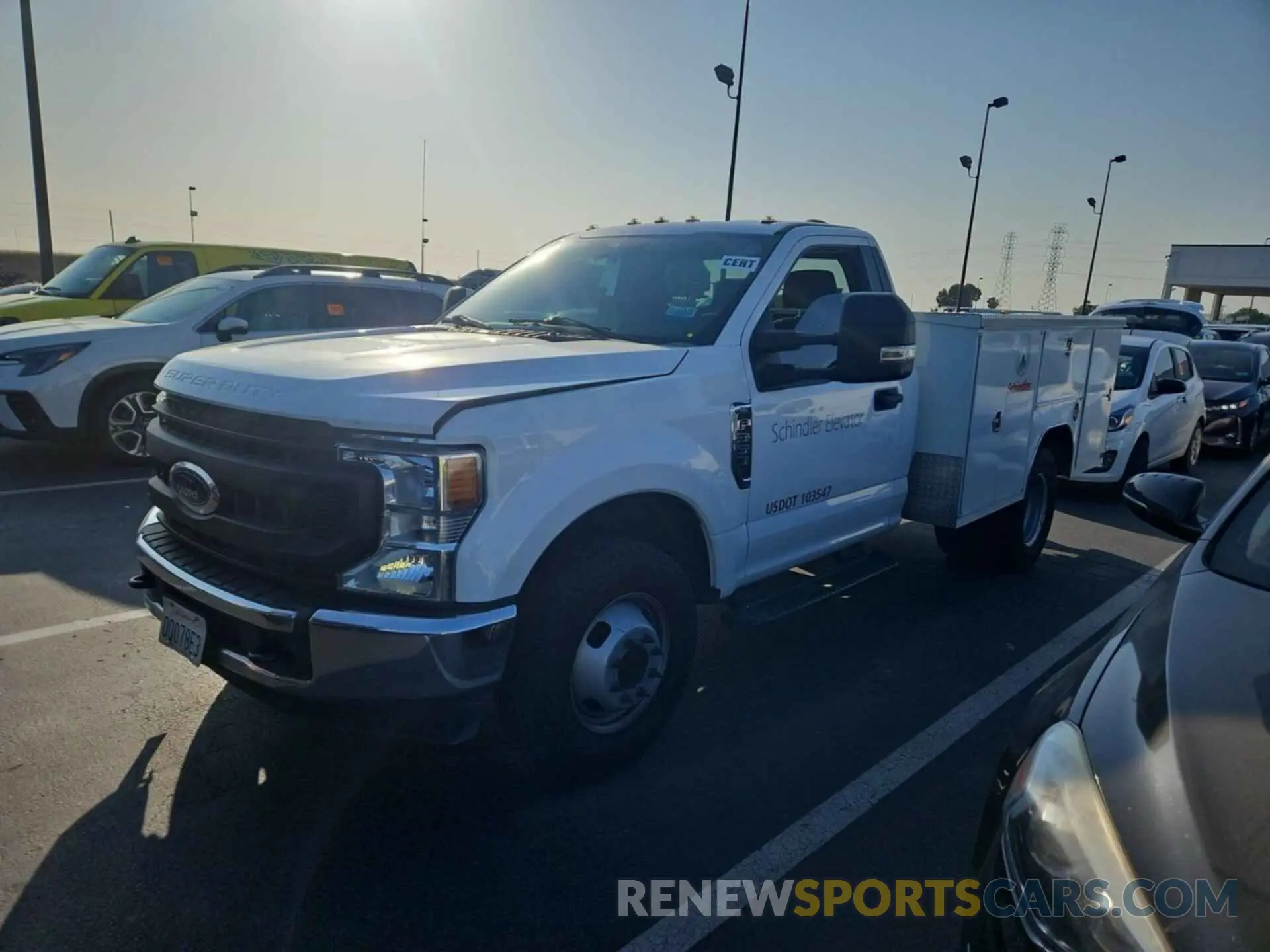 34 Photograph of a damaged car 1FDRF3G69LED08823 FORD F-350 CHASSIS 2020