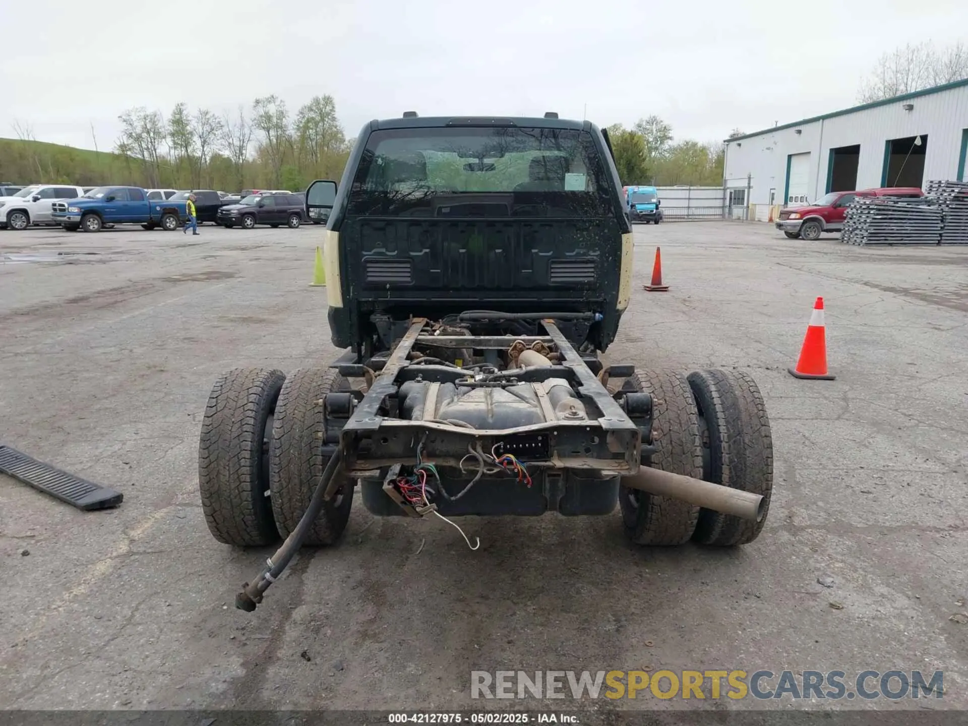 15 Photograph of a damaged car 1FDRF3HT3LED22690 FORD F-350 CHASSIS 2020