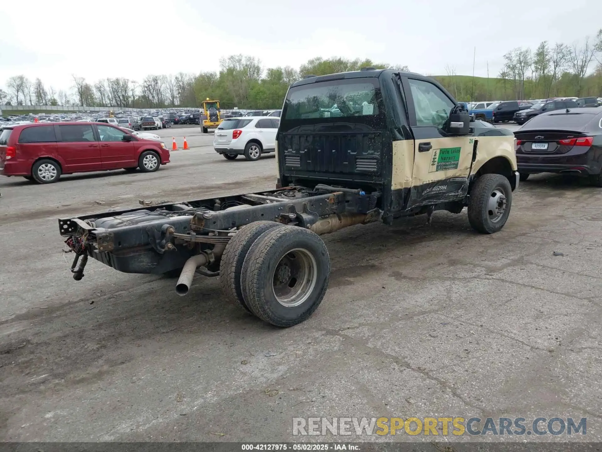 4 Photograph of a damaged car 1FDRF3HT3LED22690 FORD F-350 CHASSIS 2020