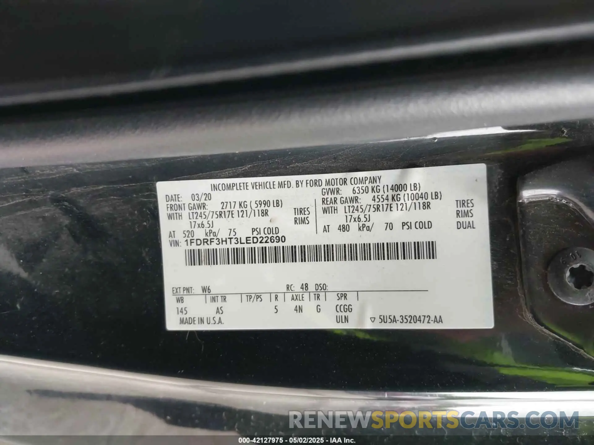 8 Photograph of a damaged car 1FDRF3HT3LED22690 FORD F-350 CHASSIS 2020