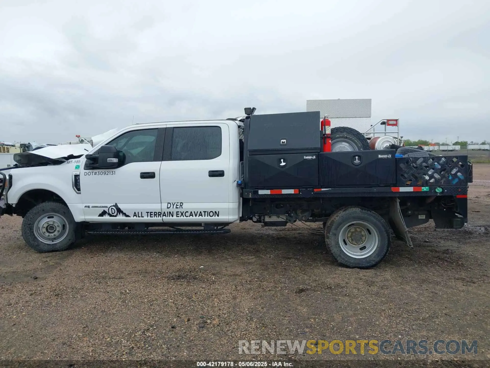 14 Photograph of a damaged car 1FD8W3HT0MEC55317 FORD F-350 CHASSIS 2021