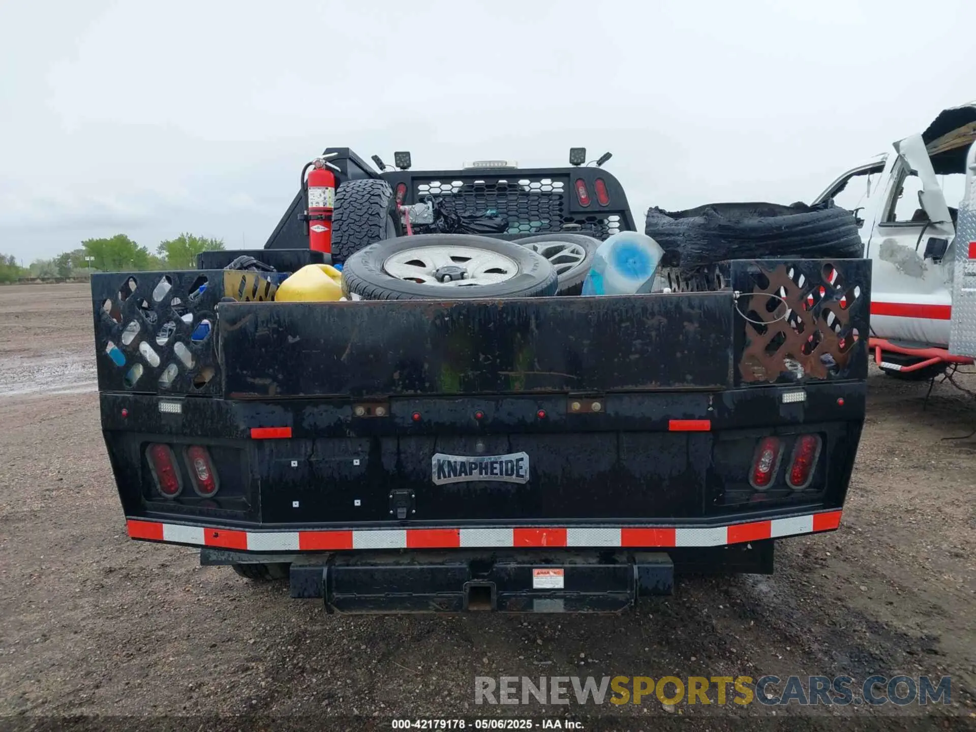 15 Photograph of a damaged car 1FD8W3HT0MEC55317 FORD F-350 CHASSIS 2021