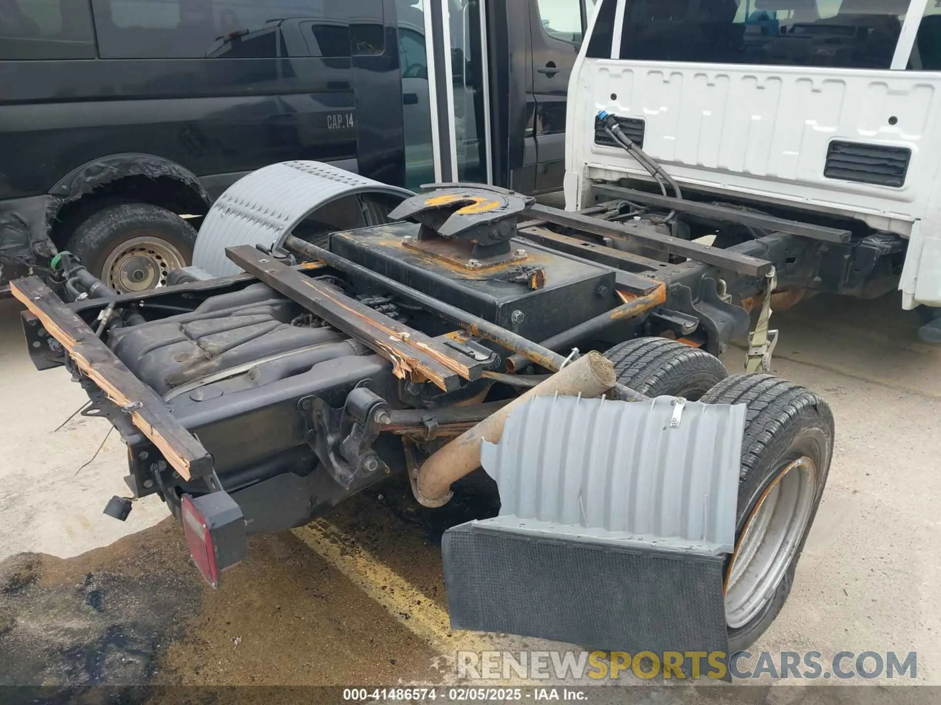 13 Photograph of a damaged car 1FD8W3HT8MEC45330 FORD F-350 CHASSIS 2021