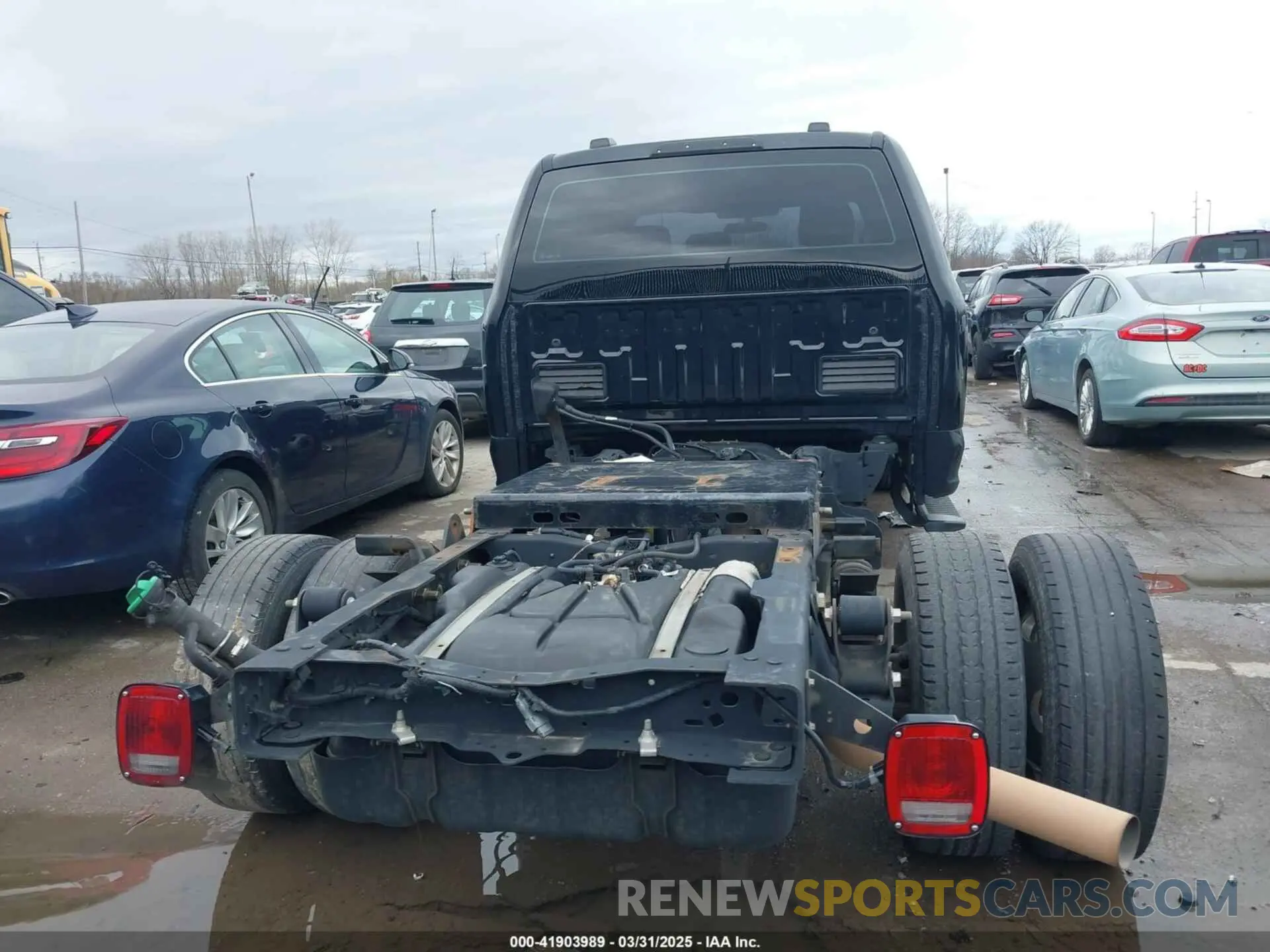 15 Photograph of a damaged car 1FD8W3HT5NED69265 FORD F-350 CHASSIS 2022