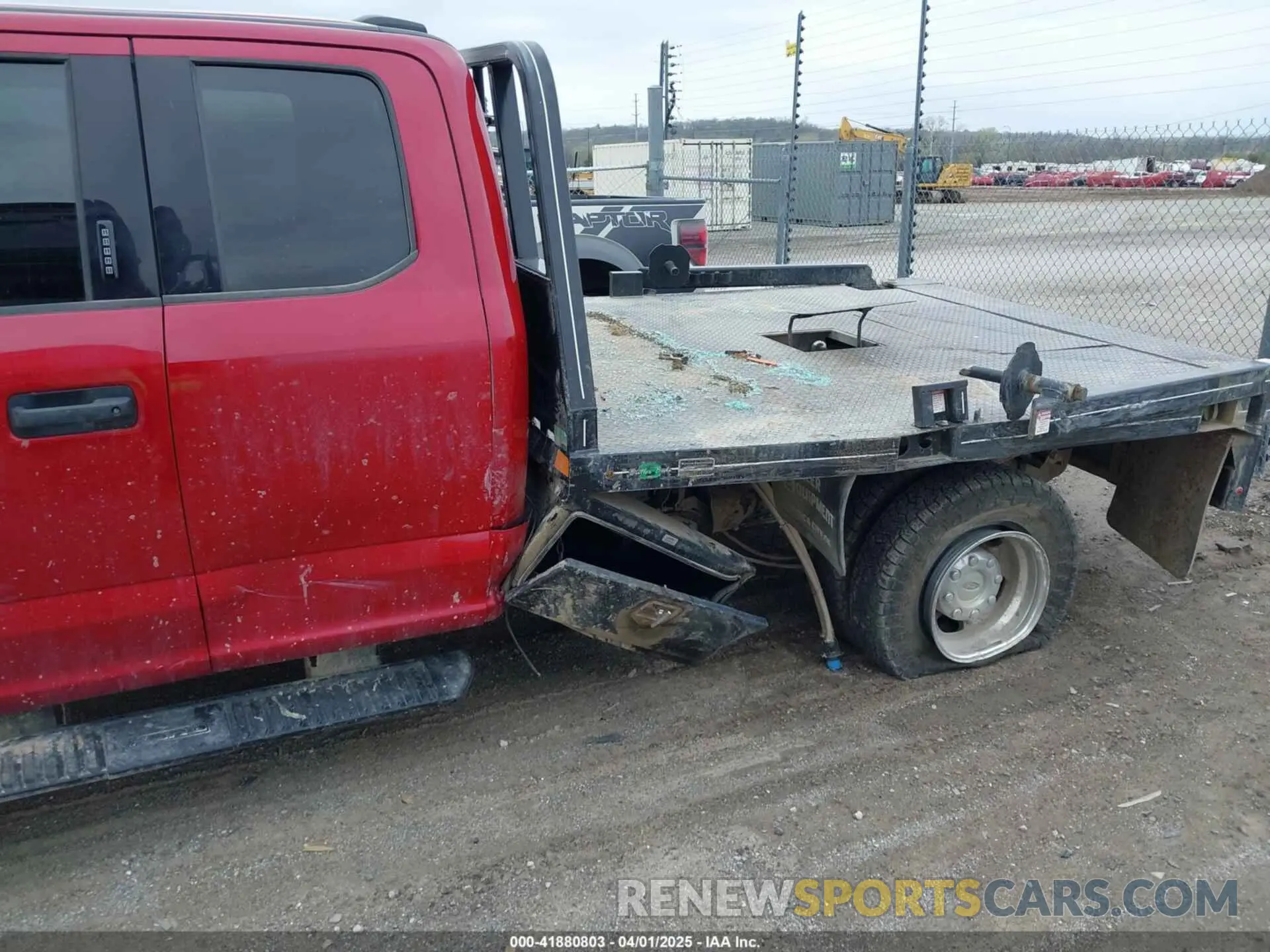 11 Photograph of a damaged car 1FD8X3HT4NEF46451 FORD F-350 CHASSIS 2022