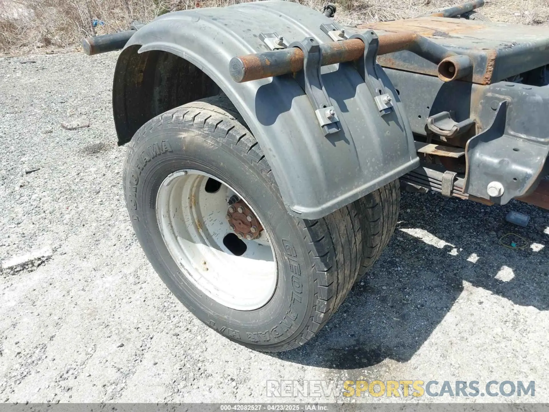 13 Photograph of a damaged car 1FDRF3GT3PEC64023 FORD F-350 CHASSIS 2023