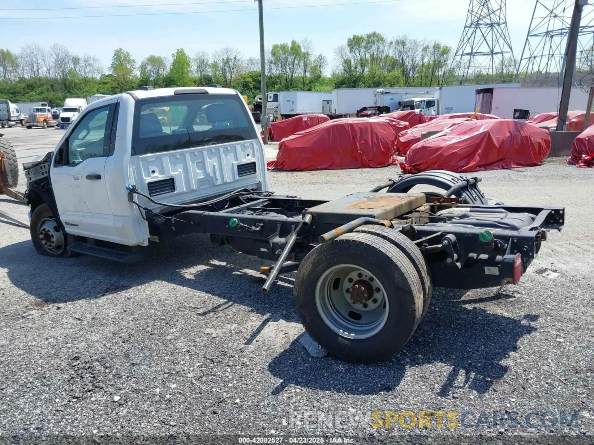 3 Photograph of a damaged car 1FDRF3GT3PEC64023 FORD F-350 CHASSIS 2023