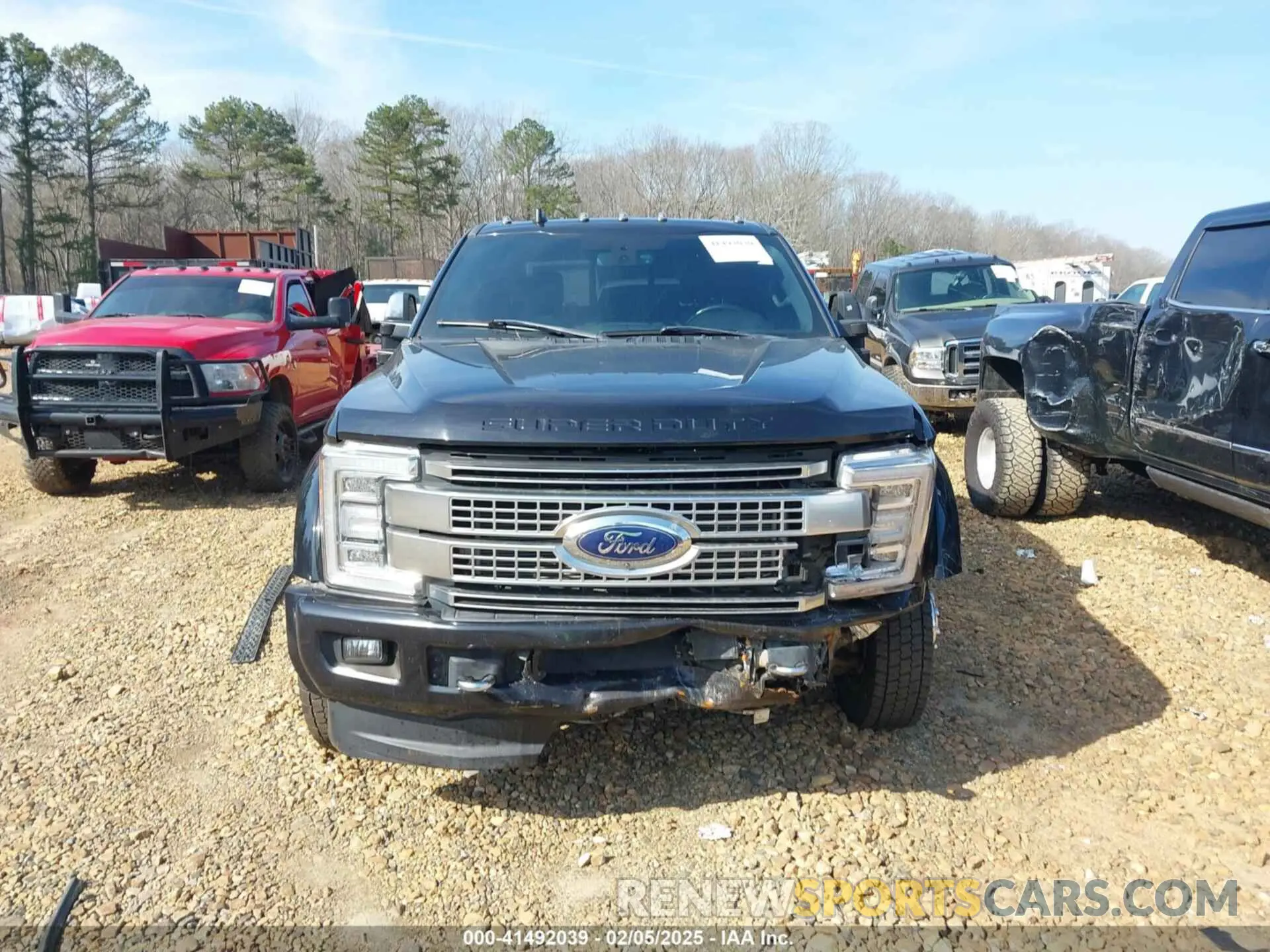 13 Photograph of a damaged car 1FT8W4DT9KED63268 FORD F-450 2019
