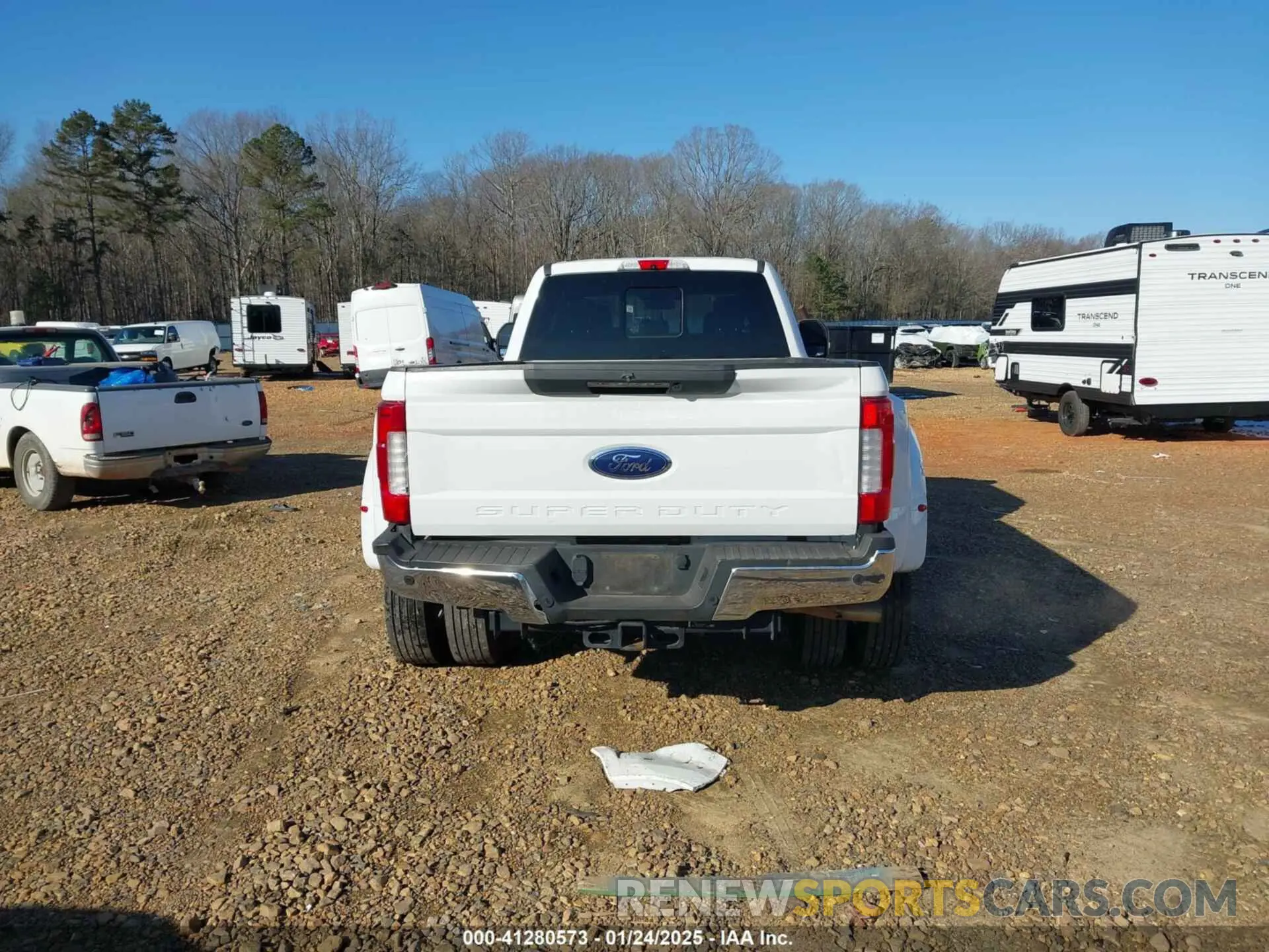 16 Photograph of a damaged car 1FT8W4DT9KEE50362 FORD F-450 2019