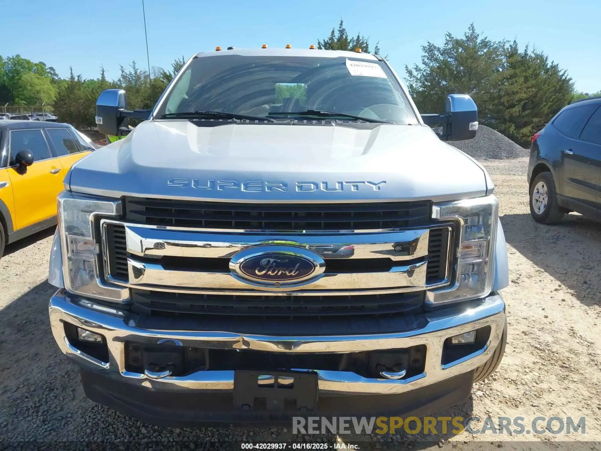 12 Photograph of a damaged car 1FT8W4DTXKED98675 FORD F-450 2019
