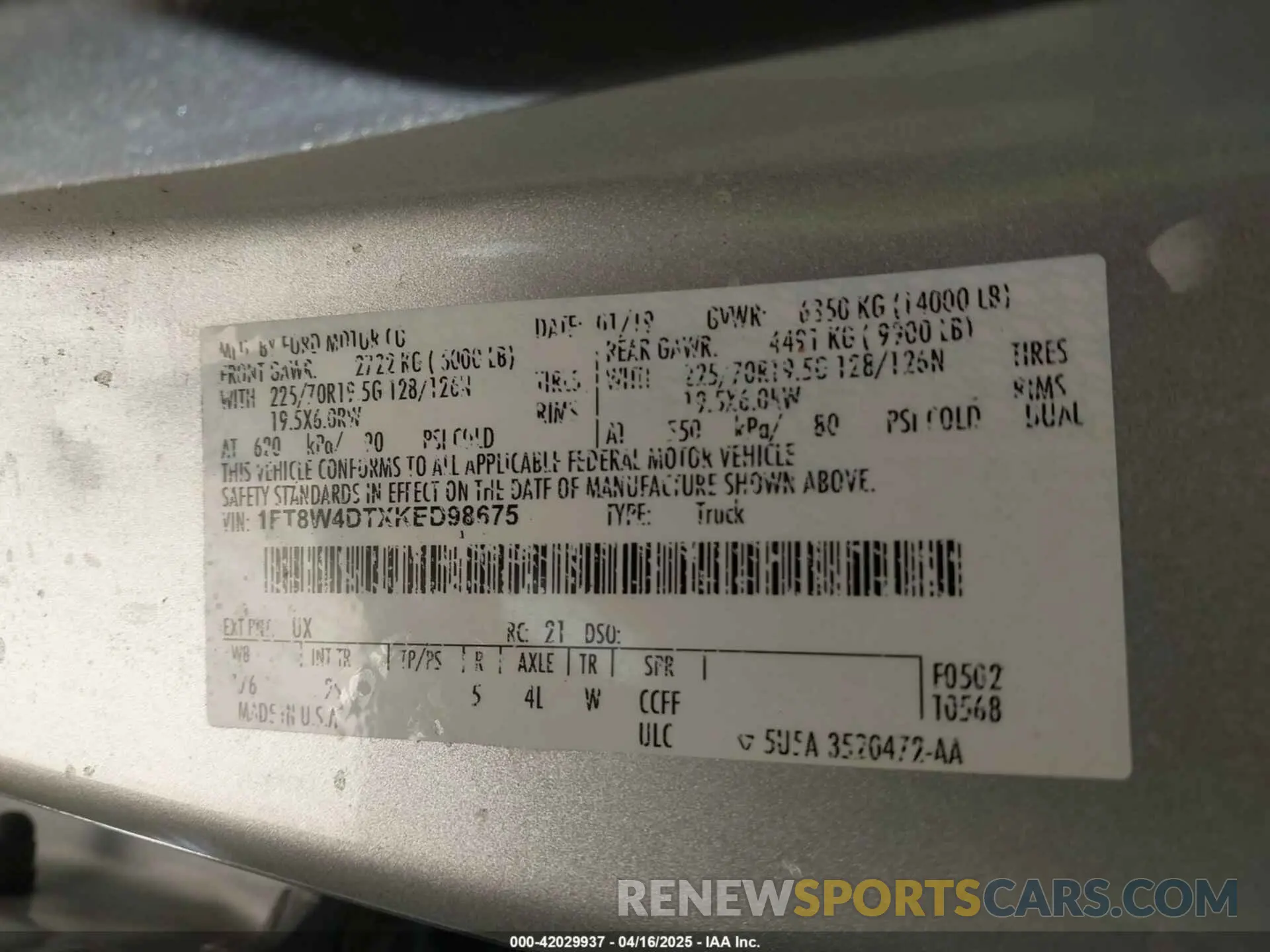 9 Photograph of a damaged car 1FT8W4DTXKED98675 FORD F-450 2019