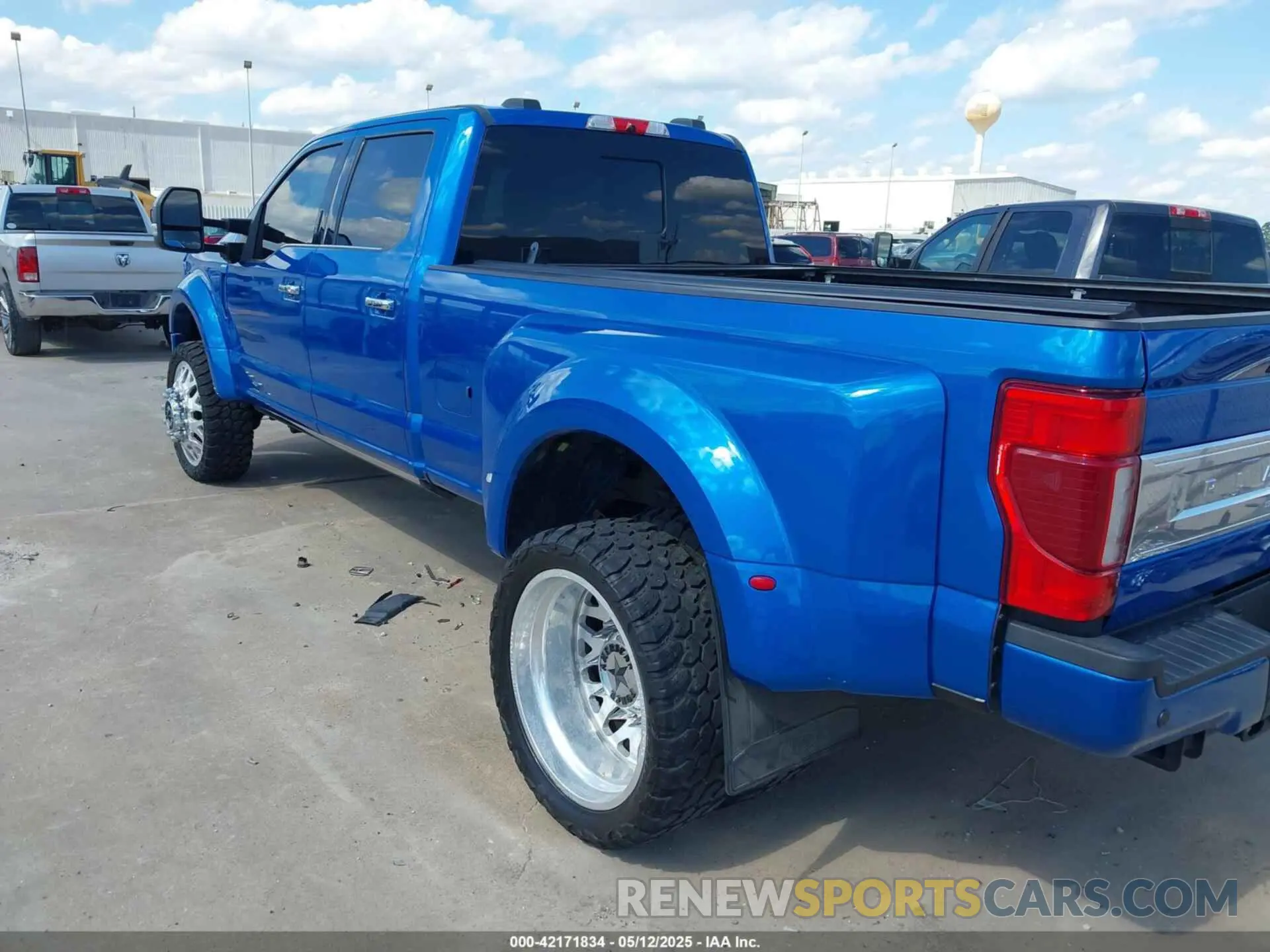 3 Photograph of a damaged car 1FT8W4DT8LEC42068 FORD F-450 2020
