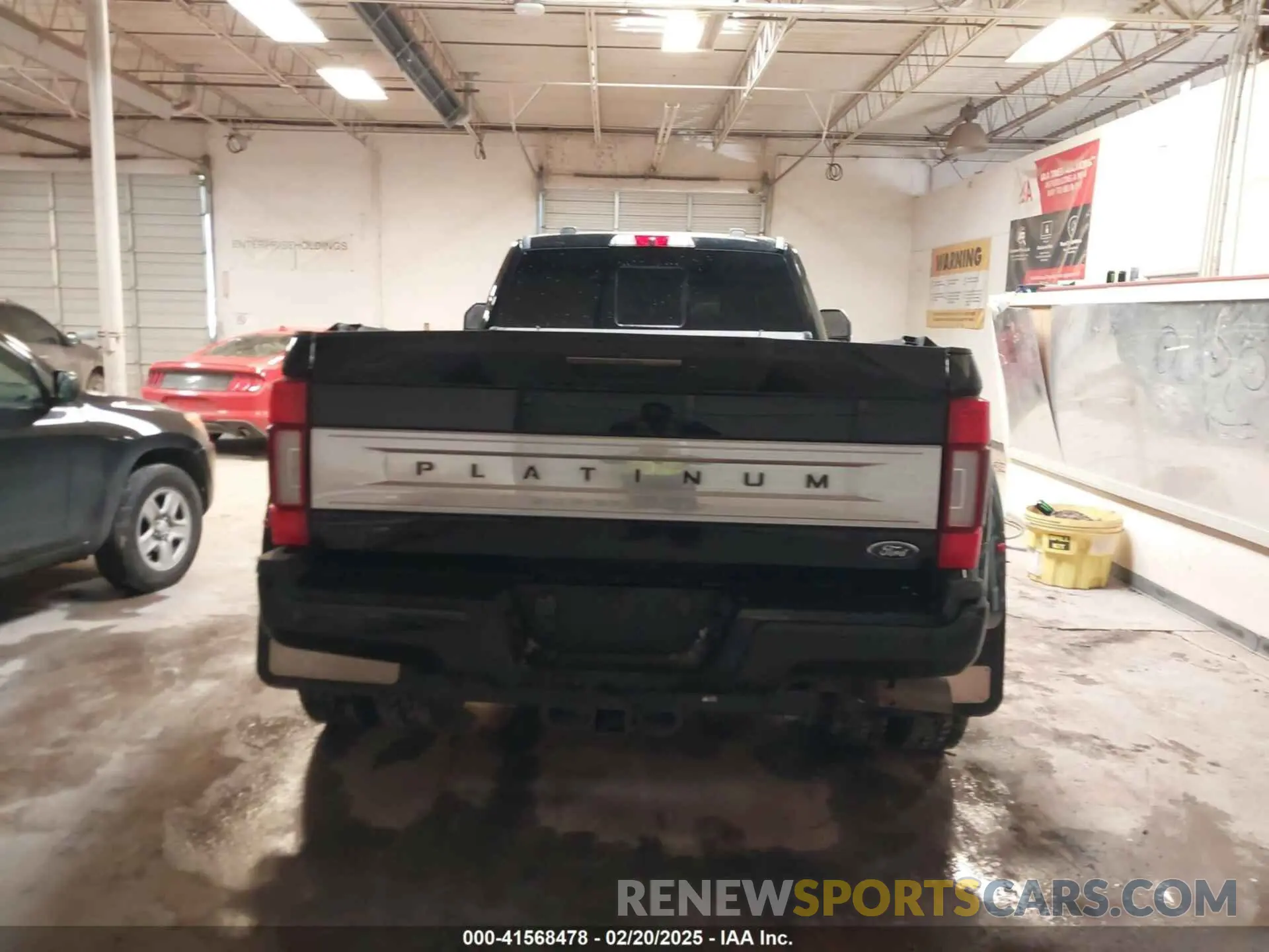 14 Photograph of a damaged car 1FT8W4DTXLEE93237 FORD F-450 2020