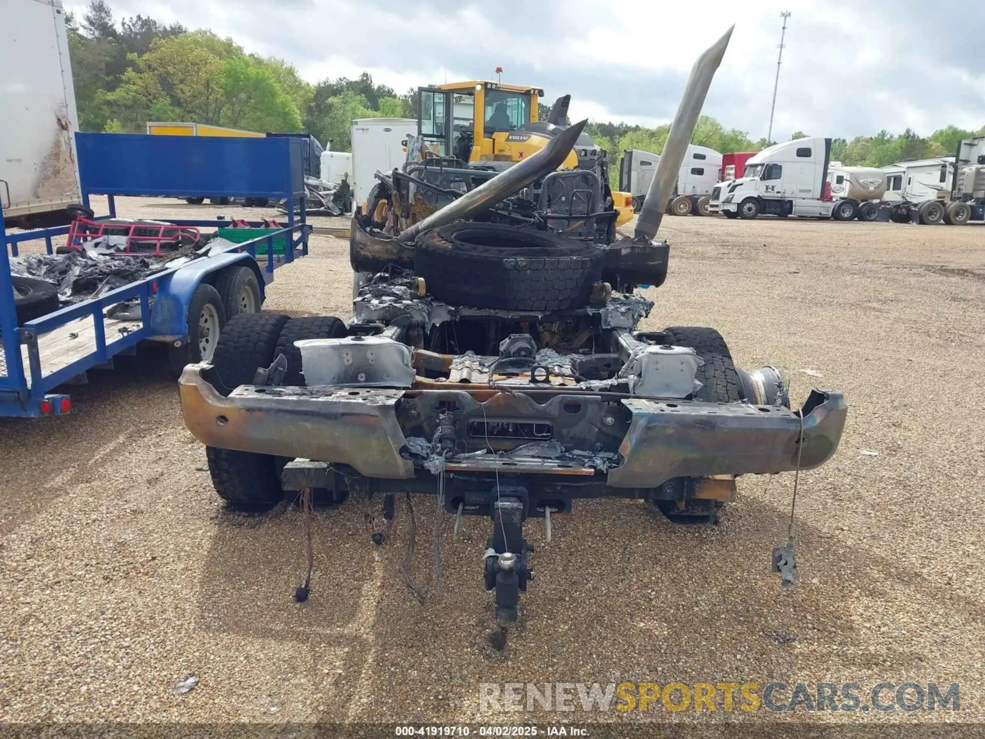 8 Photograph of a damaged car 1FT8W4DT1MEC37442 FORD F-450 2021