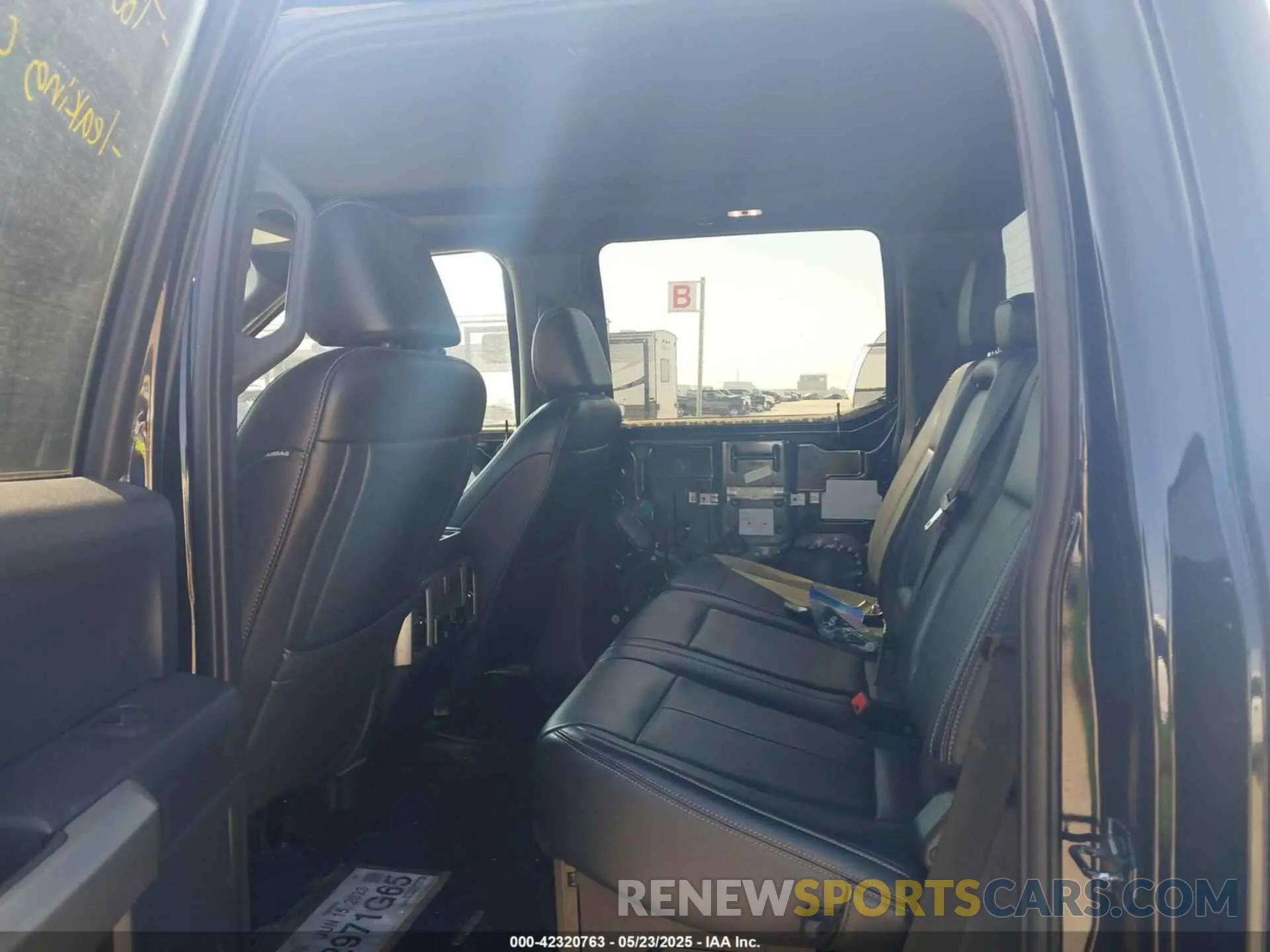7 Photograph of a damaged car 1FT8W4DT0NED59517 FORD F-450 2022
