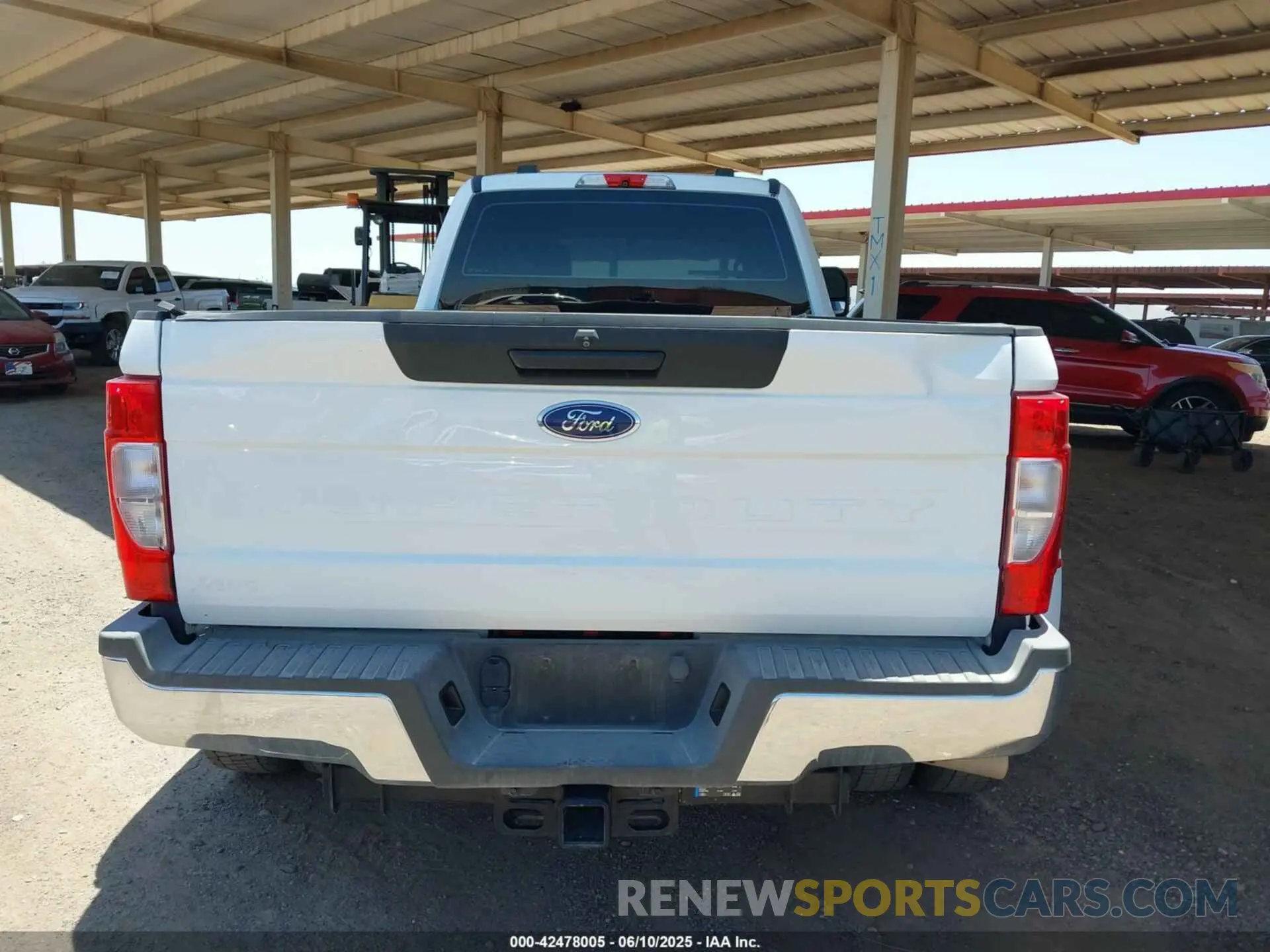 15 Photograph of a damaged car 1FT8W4DT5NED54801 FORD F-450 2022