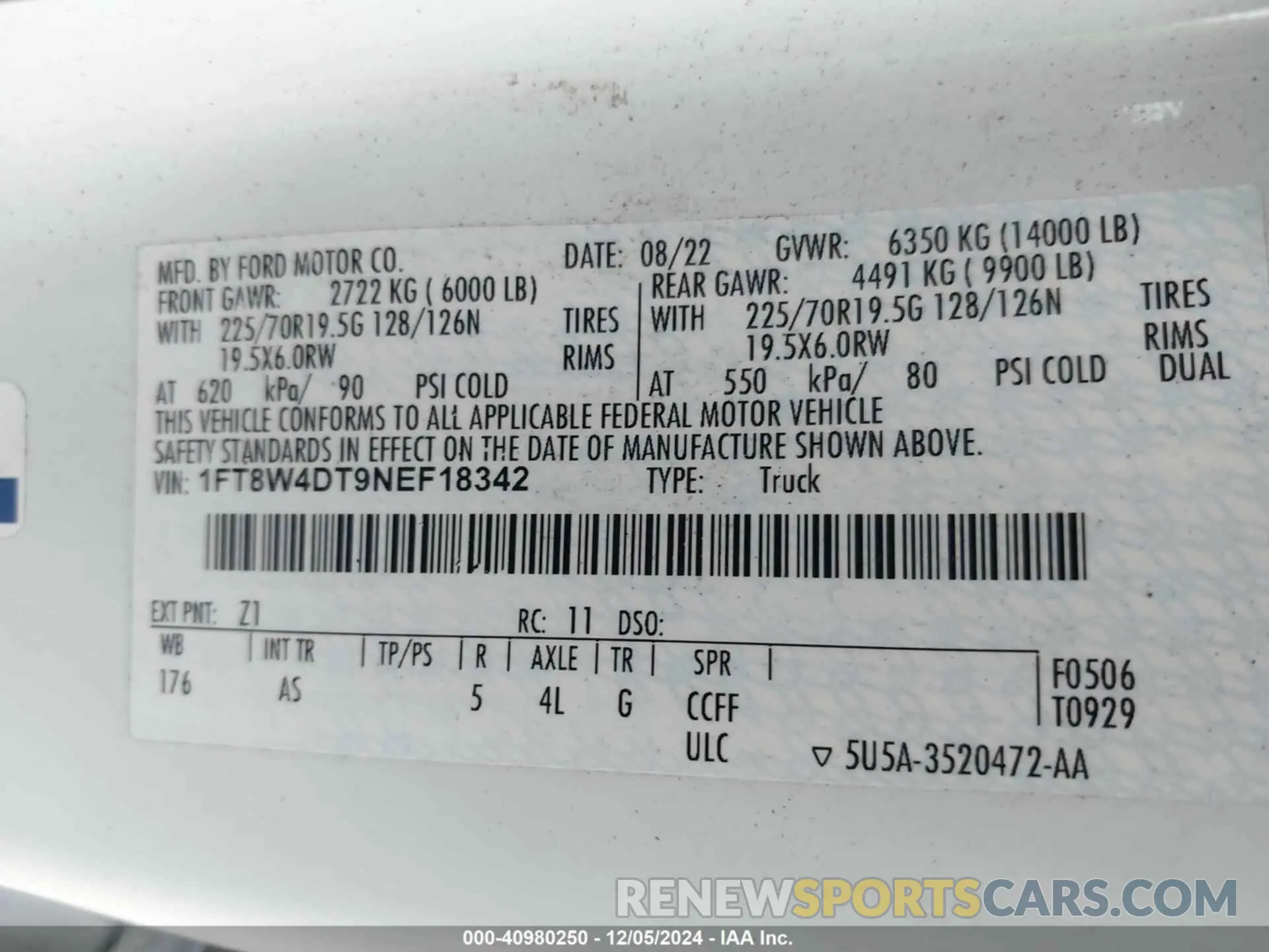 8 Photograph of a damaged car 1FT8W4DT9NEF18342 FORD F-450 2022