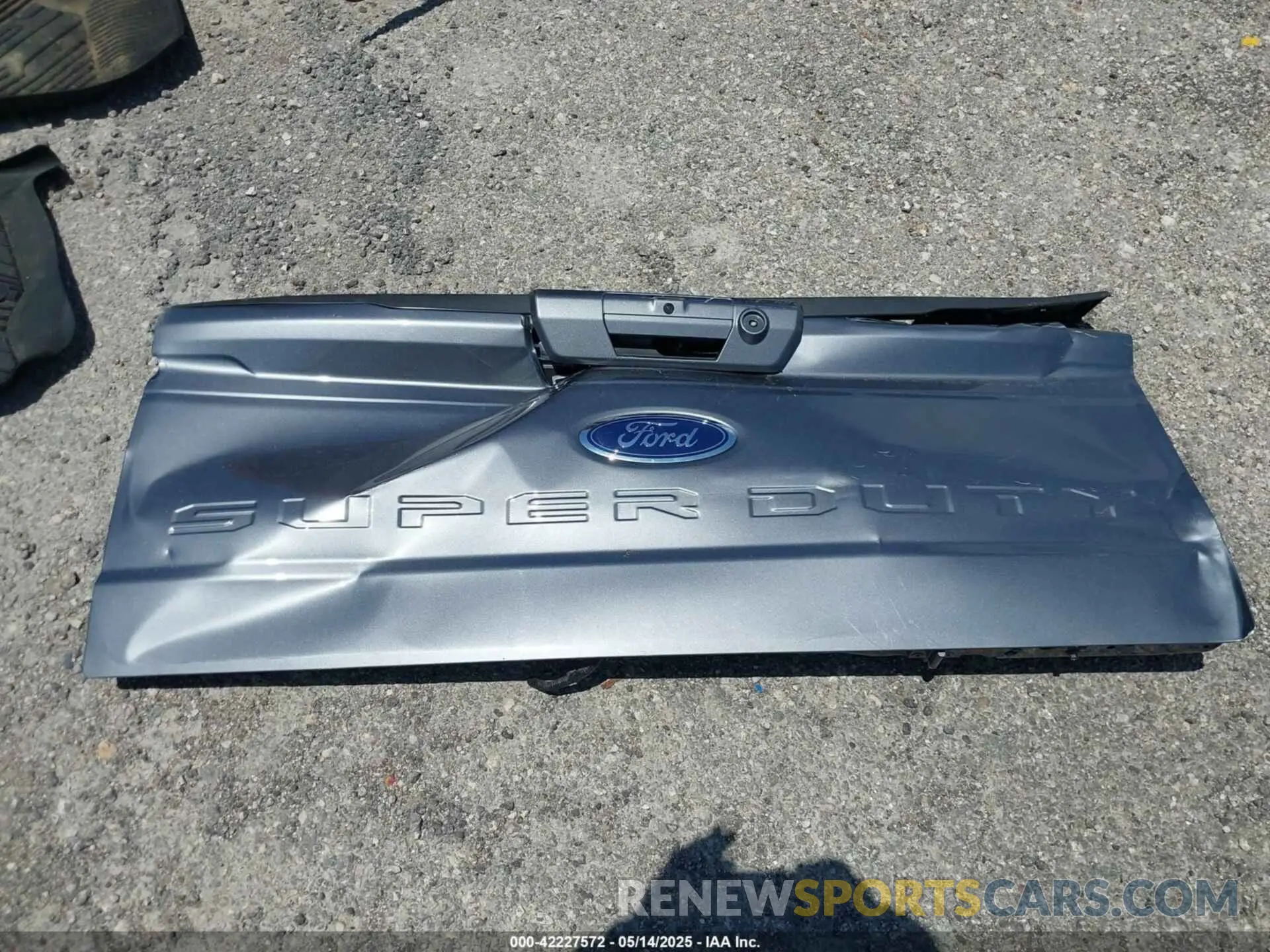12 Photograph of a damaged car 1FT8W4DT4RED94387 FORD F-450 2024