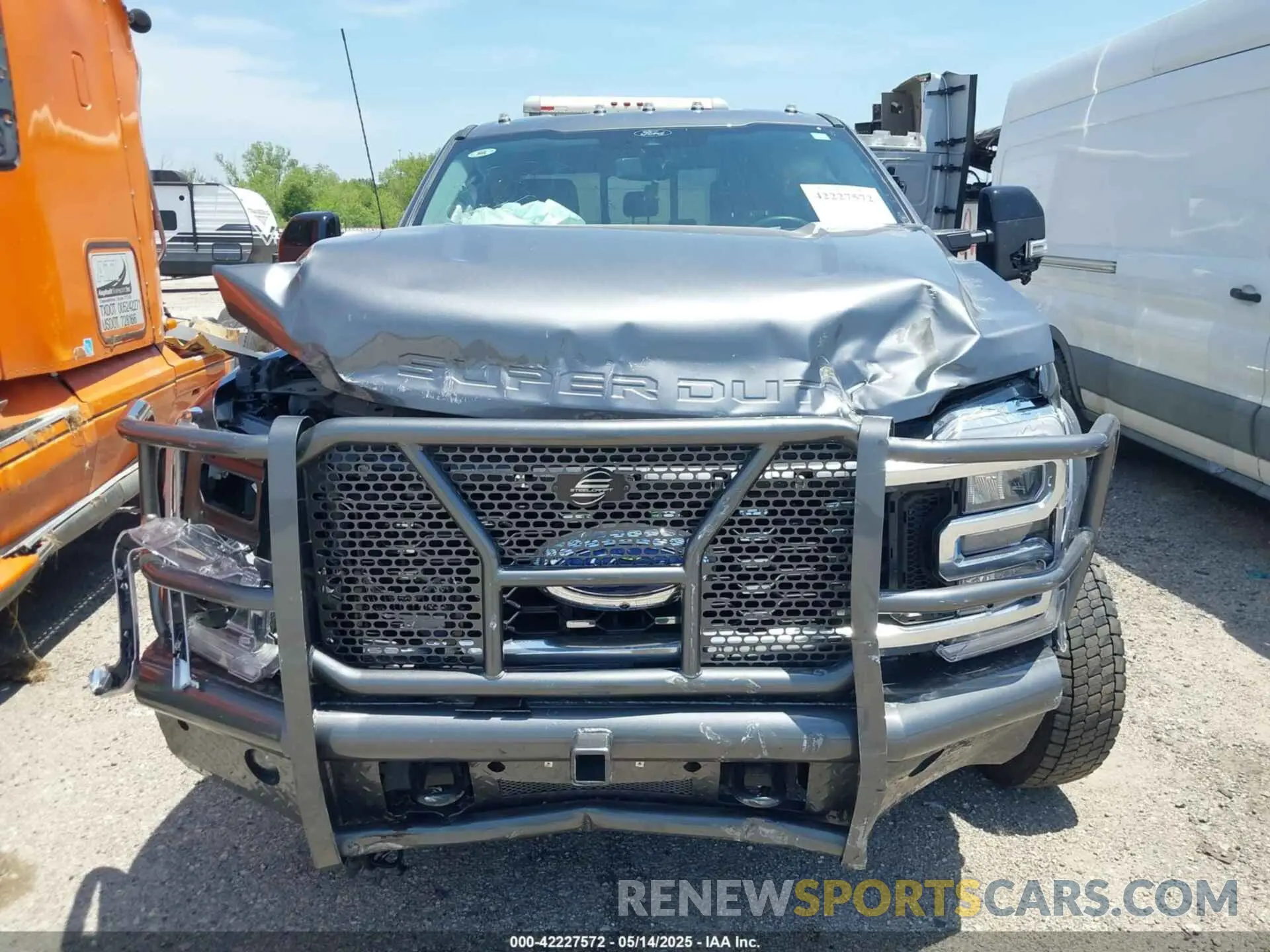 13 Photograph of a damaged car 1FT8W4DT4RED94387 FORD F-450 2024