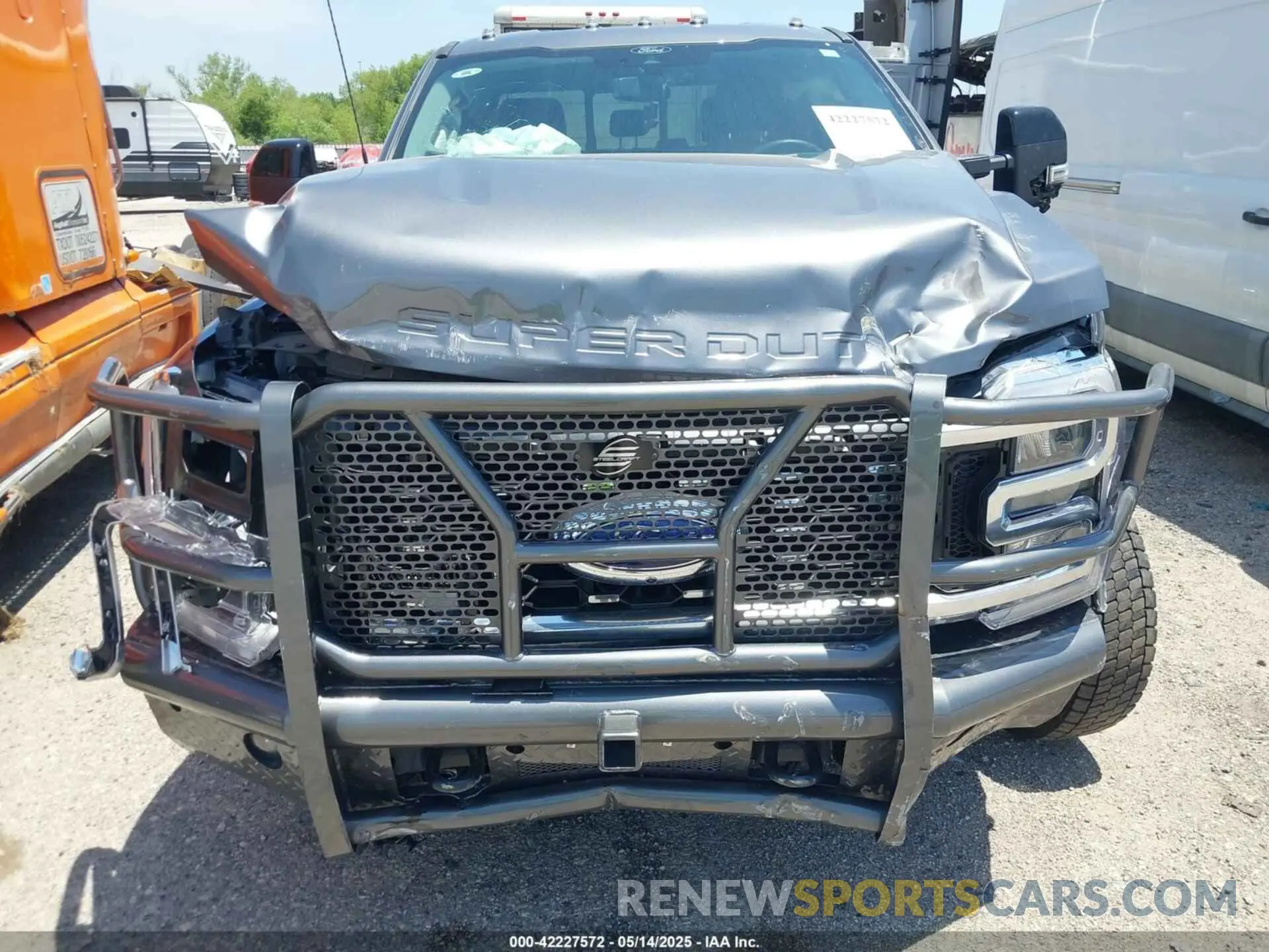 6 Photograph of a damaged car 1FT8W4DT4RED94387 FORD F-450 2024