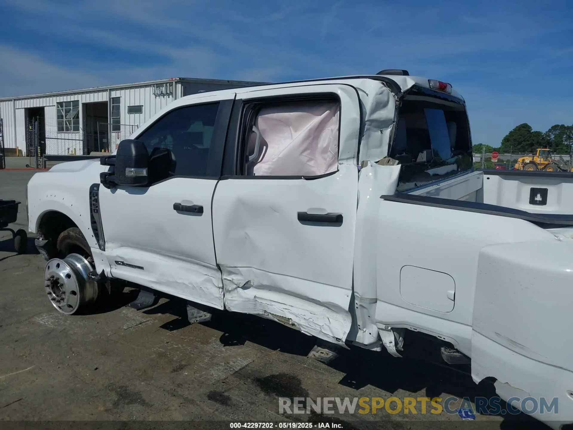 11 Photograph of a damaged car 1FT8W4DT8REC34481 FORD F-450 2024