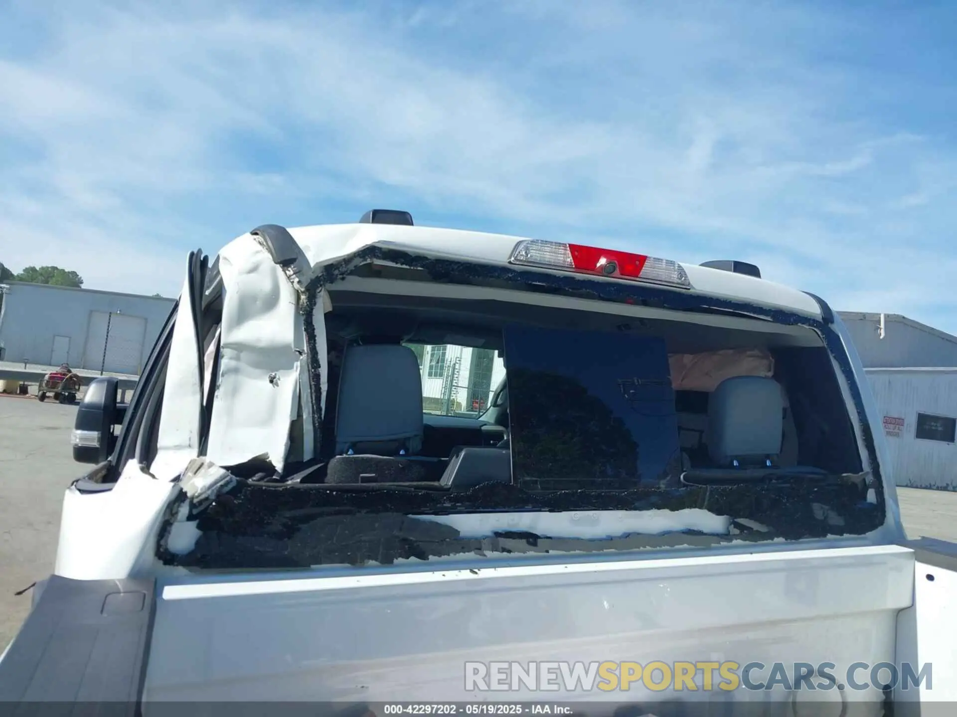 17 Photograph of a damaged car 1FT8W4DT8REC34481 FORD F-450 2024