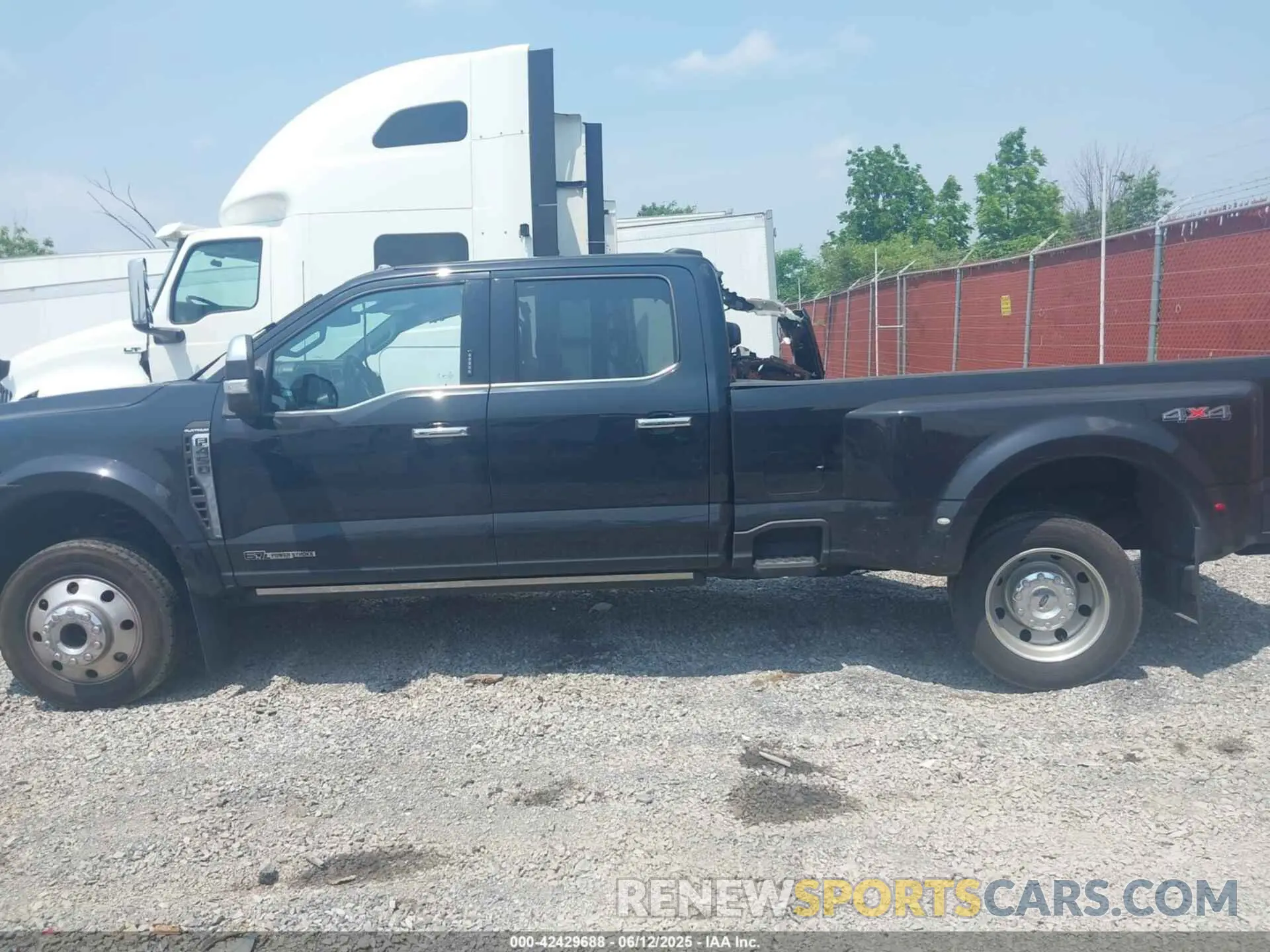 14 Photograph of a damaged car 1FT8W4DT9REF24843 FORD F-450 2024