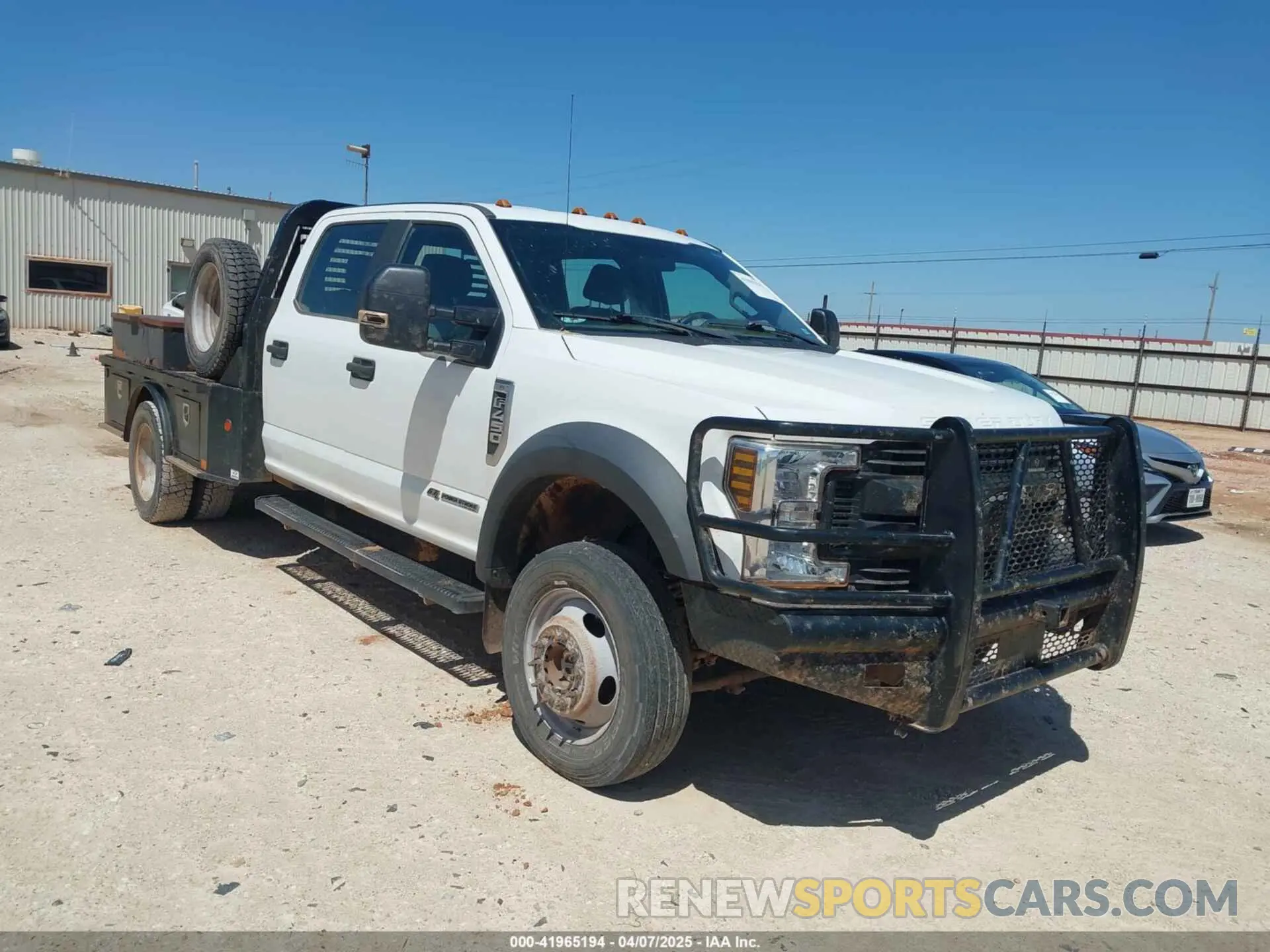 1 Photograph of a damaged car 1FD0W4HT8KEG48434 FORD F-450 CHASSIS 2019