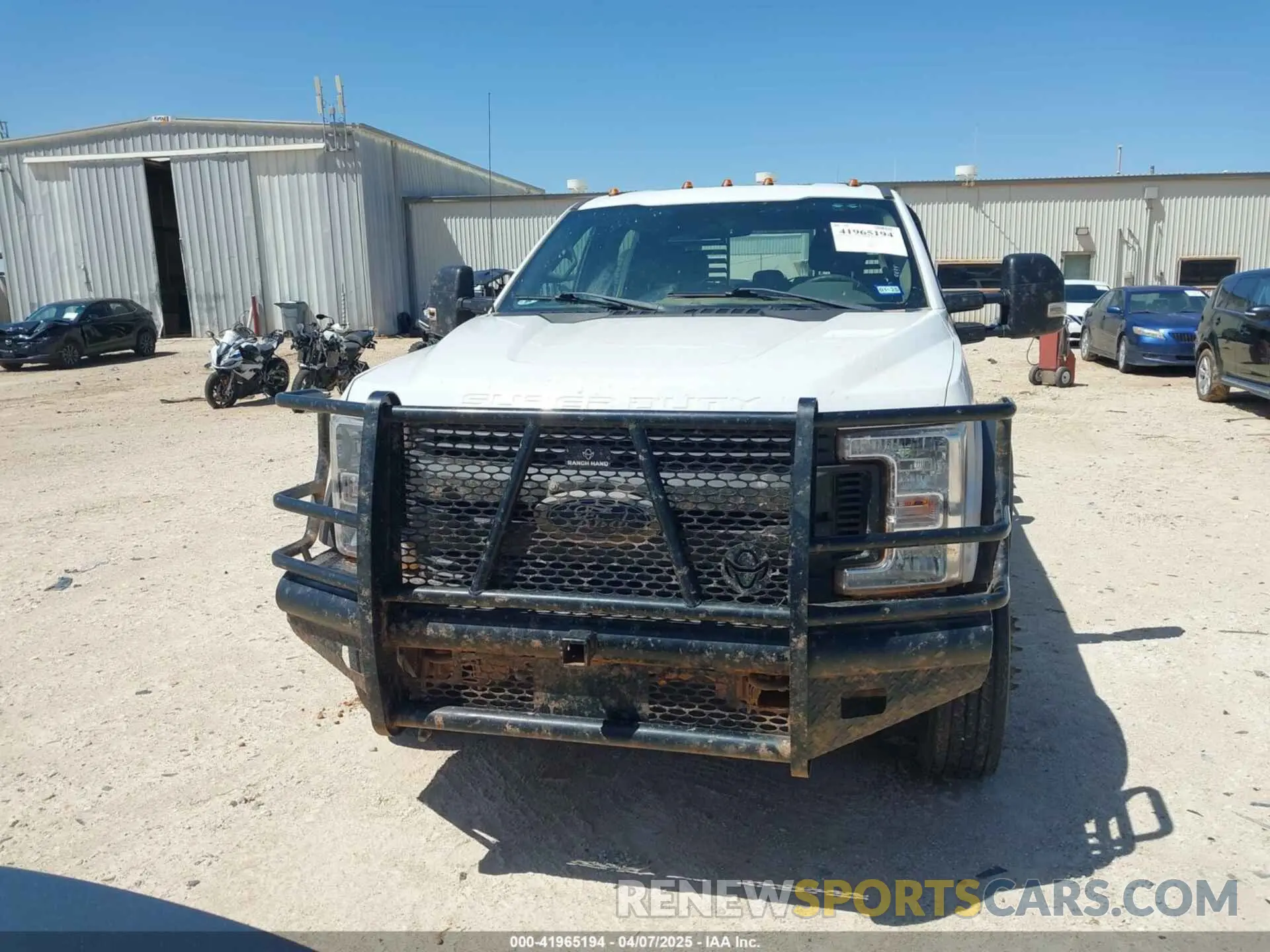 12 Photograph of a damaged car 1FD0W4HT8KEG48434 FORD F-450 CHASSIS 2019