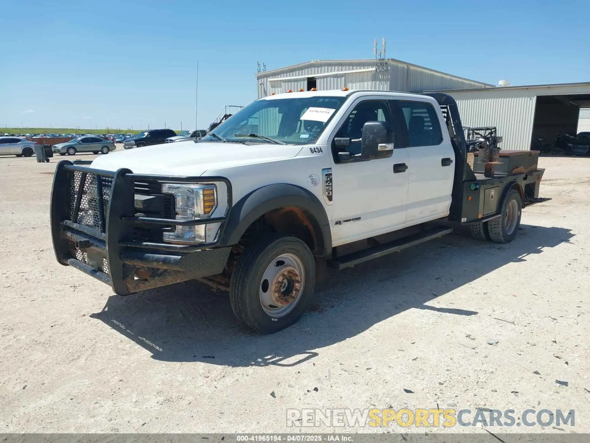 2 Photograph of a damaged car 1FD0W4HT8KEG48434 FORD F-450 CHASSIS 2019