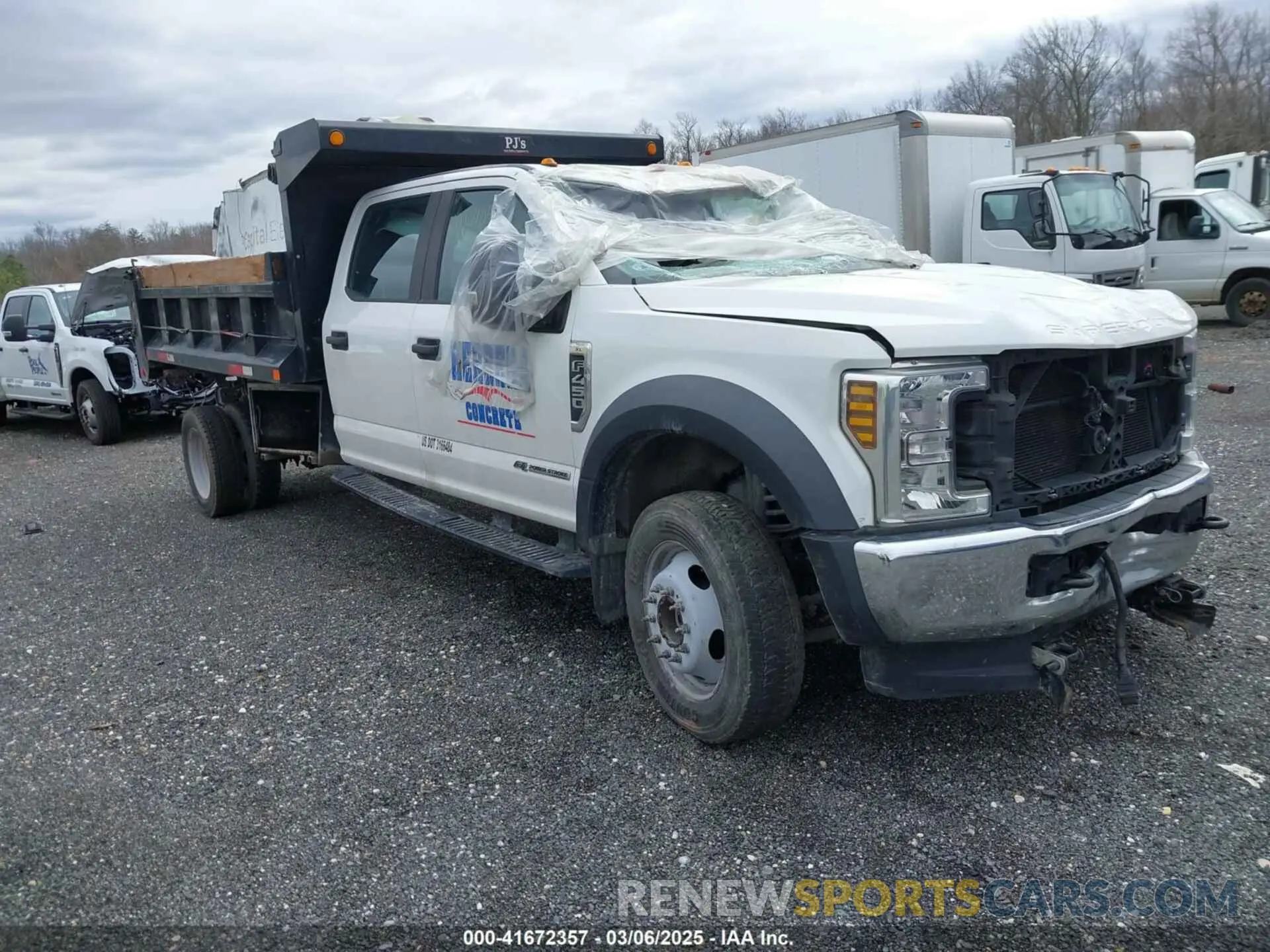 1 Photograph of a damaged car 1FD9W4HT0KEF85725 FORD F-450 CHASSIS 2019
