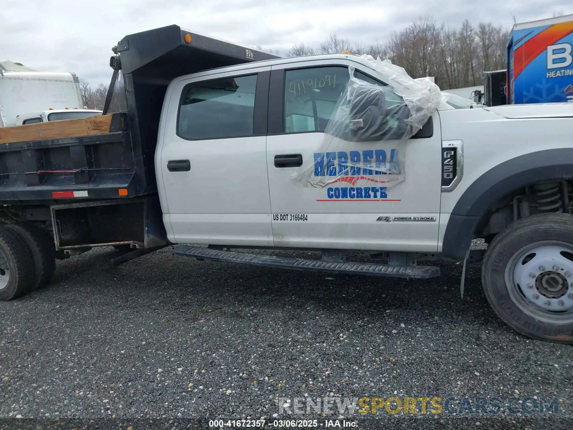13 Photograph of a damaged car 1FD9W4HT0KEF85725 FORD F-450 CHASSIS 2019
