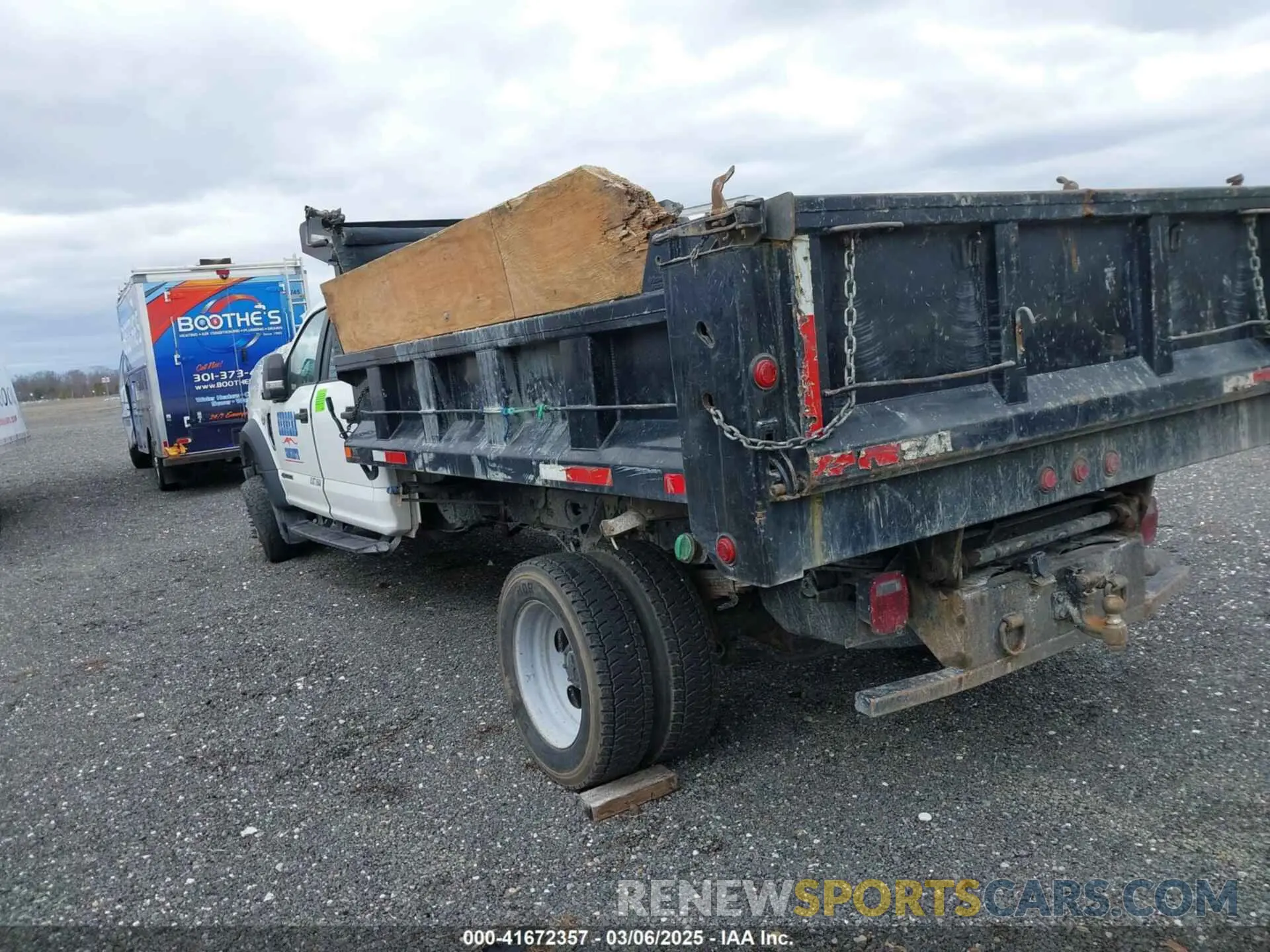 3 Photograph of a damaged car 1FD9W4HT0KEF85725 FORD F-450 CHASSIS 2019