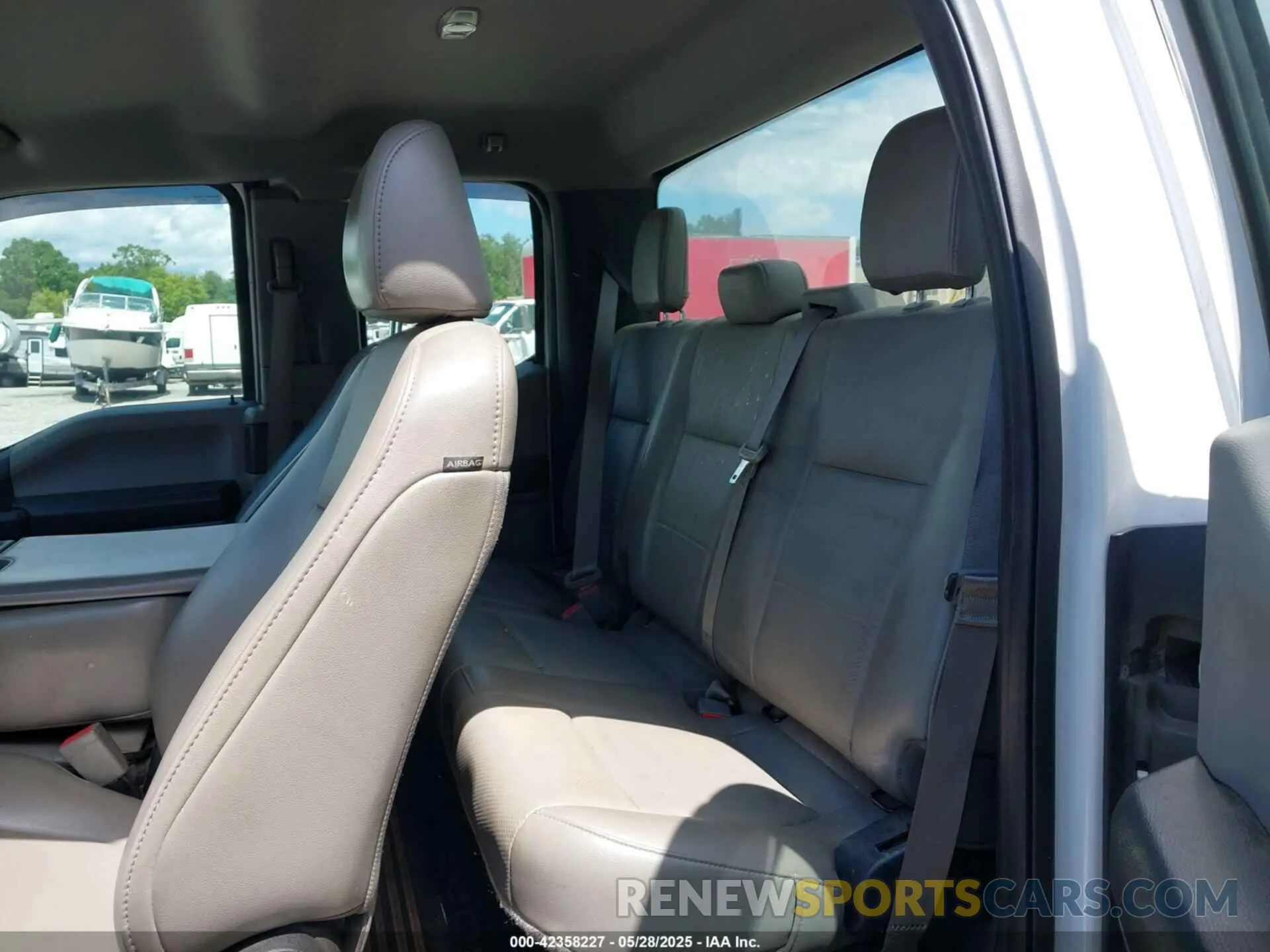 7 Photograph of a damaged car 1FD9X4HT0KEE68921 FORD F-450 CHASSIS 2019