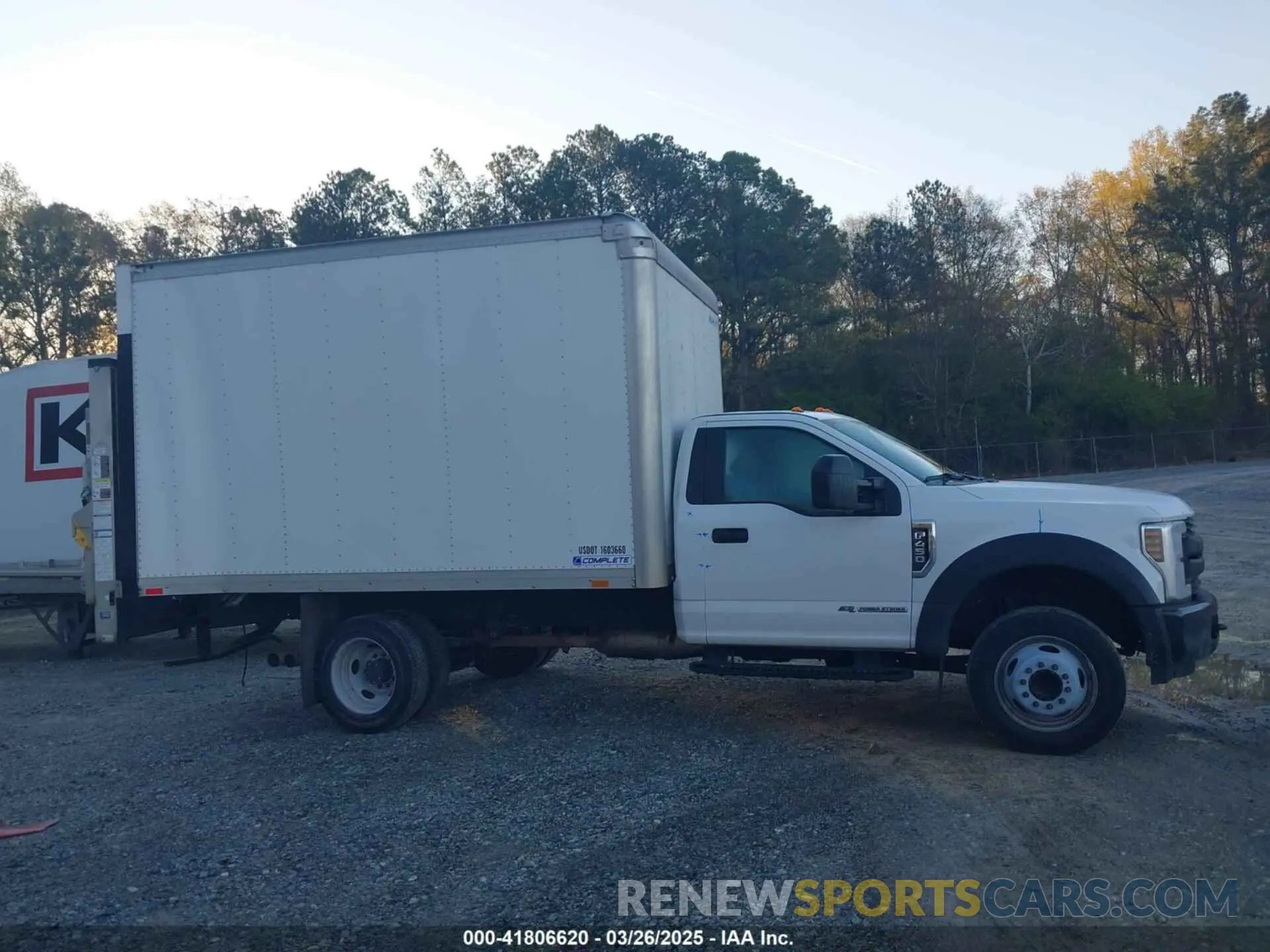 13 Photograph of a damaged car 1FDTF4GT9KEG06353 FORD F-450 CHASSIS 2019