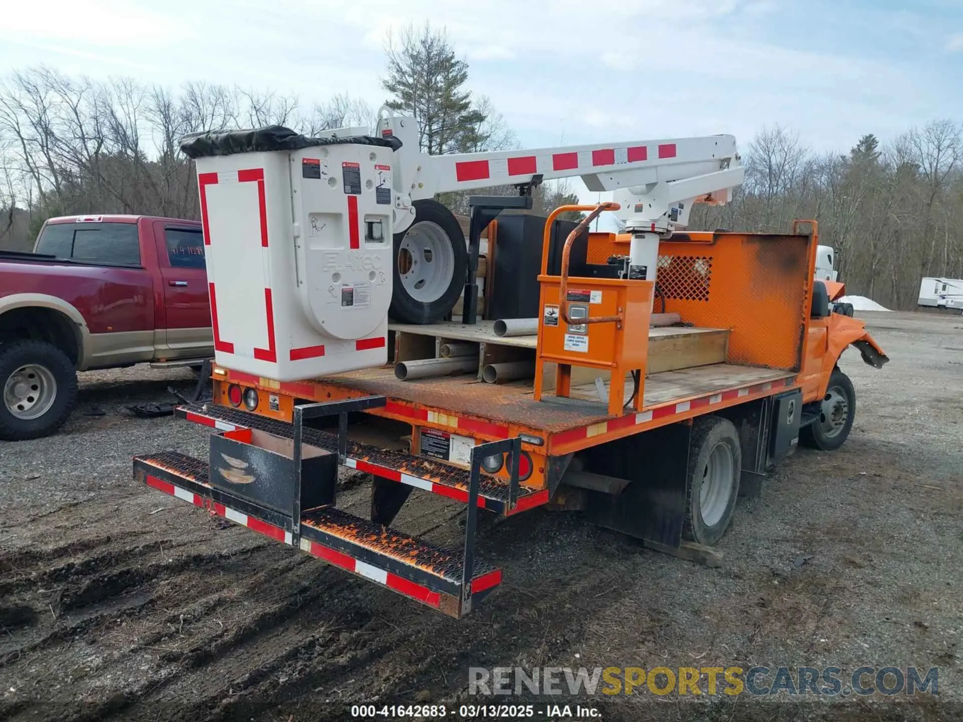 4 Photograph of a damaged car 1FDUF4GN2LED22666 FORD F-450 CHASSIS 2020