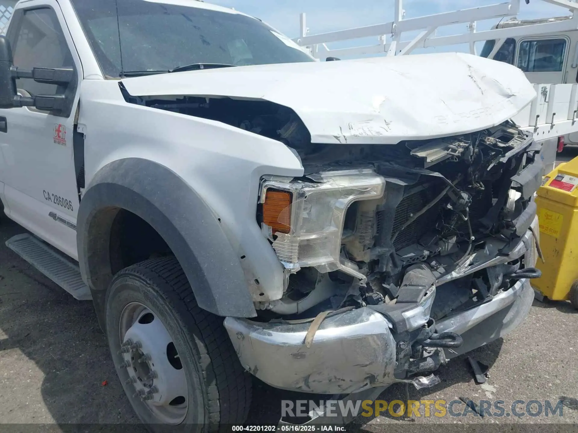 19 Photograph of a damaged car 1FDUF4HT7LDA04786 FORD F-450 CHASSIS 2020