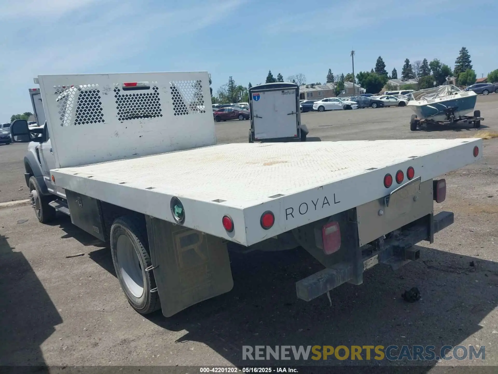 3 Photograph of a damaged car 1FDUF4HT7LDA04786 FORD F-450 CHASSIS 2020