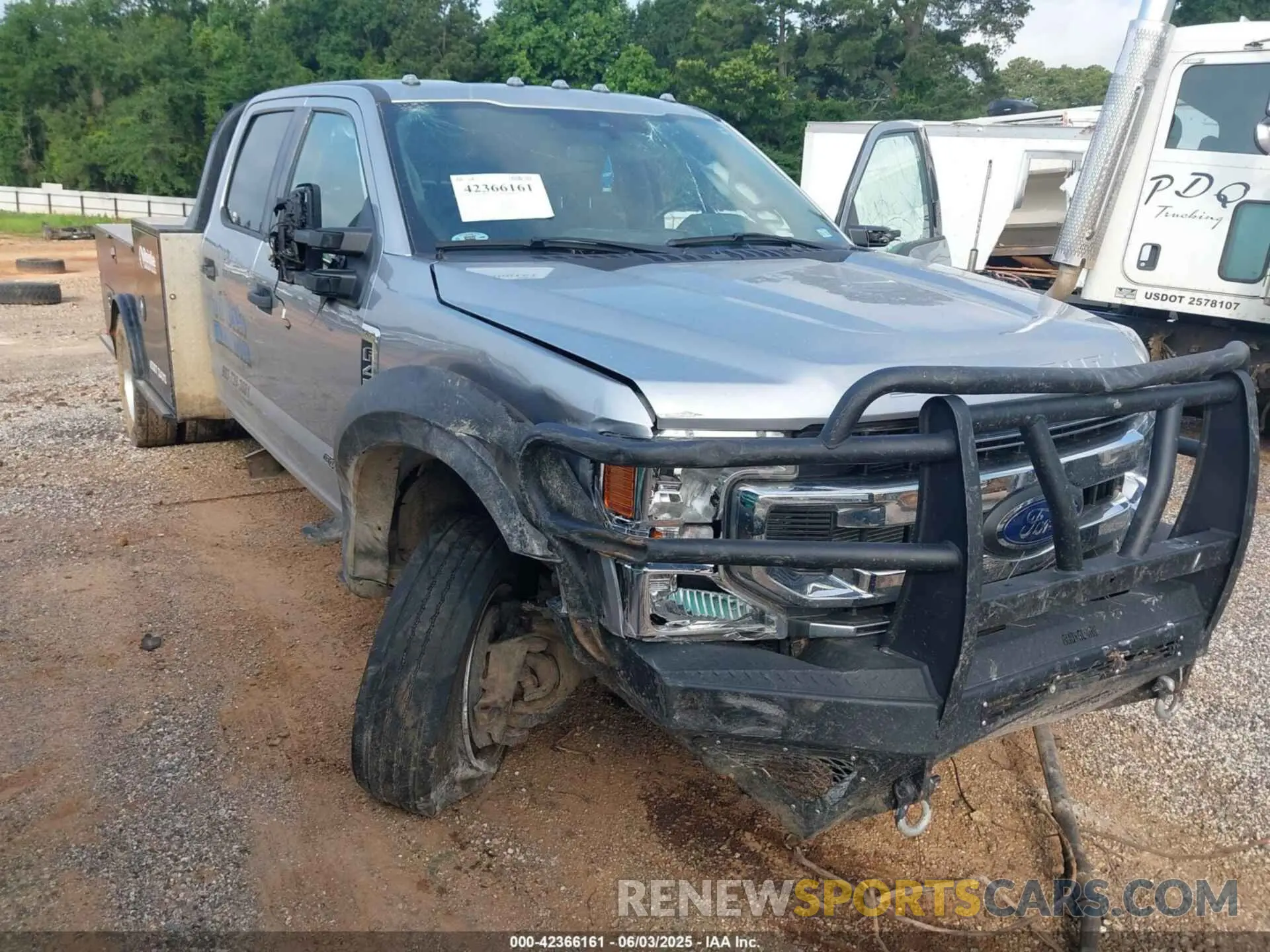 11 Photograph of a damaged car 1FD0W4HT8MEC42382 FORD F-450 CHASSIS 2021