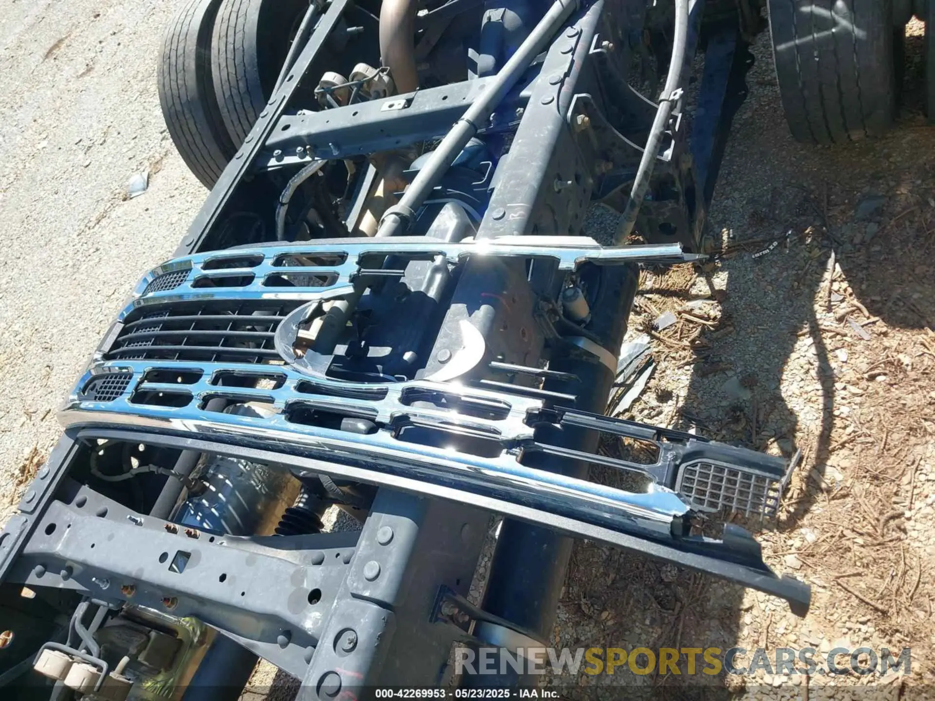 12 Photograph of a damaged car 1FDUF4HTXPDA06103 FORD F-450 CHASSIS 2023