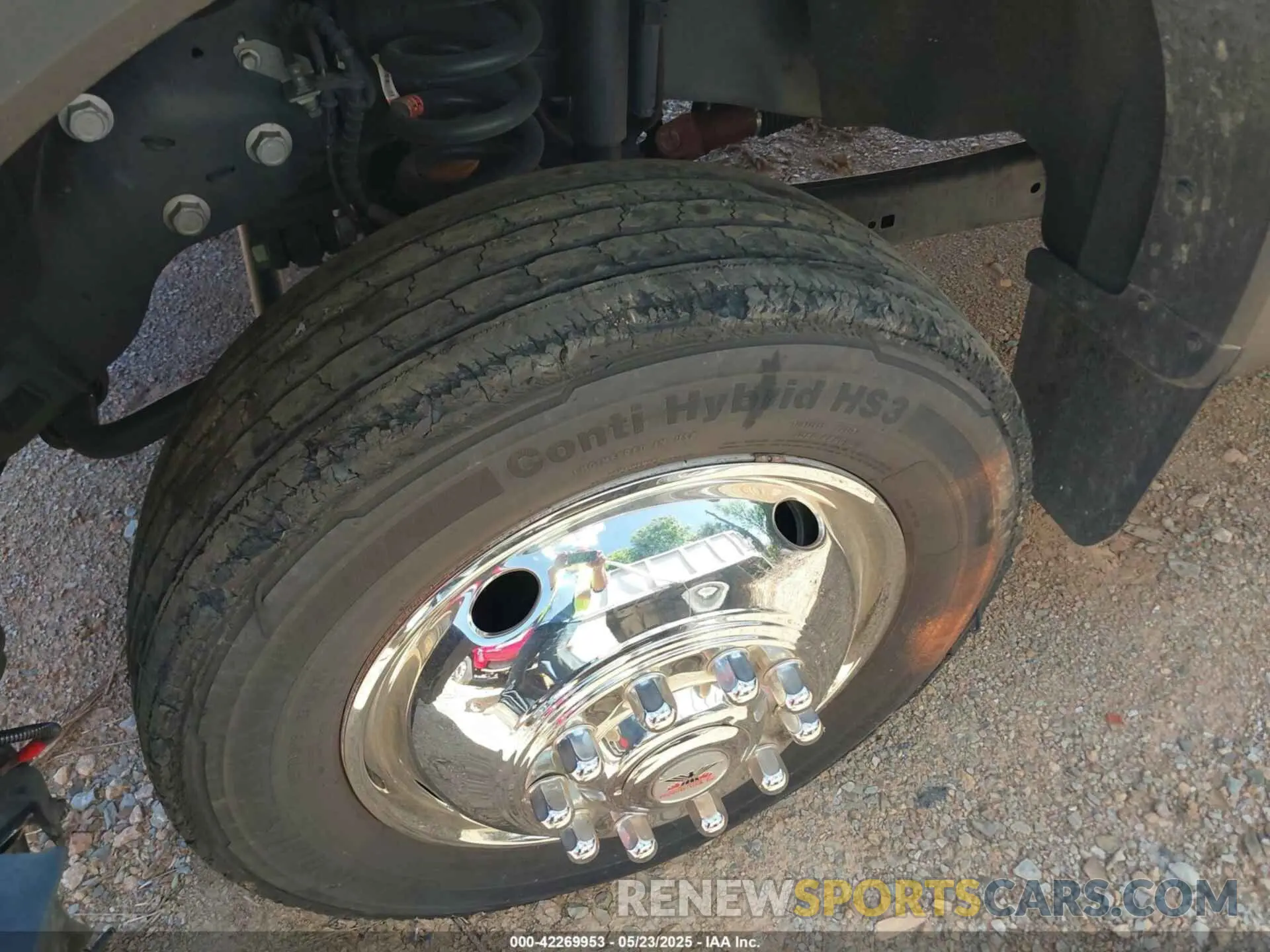 13 Photograph of a damaged car 1FDUF4HTXPDA06103 FORD F-450 CHASSIS 2023