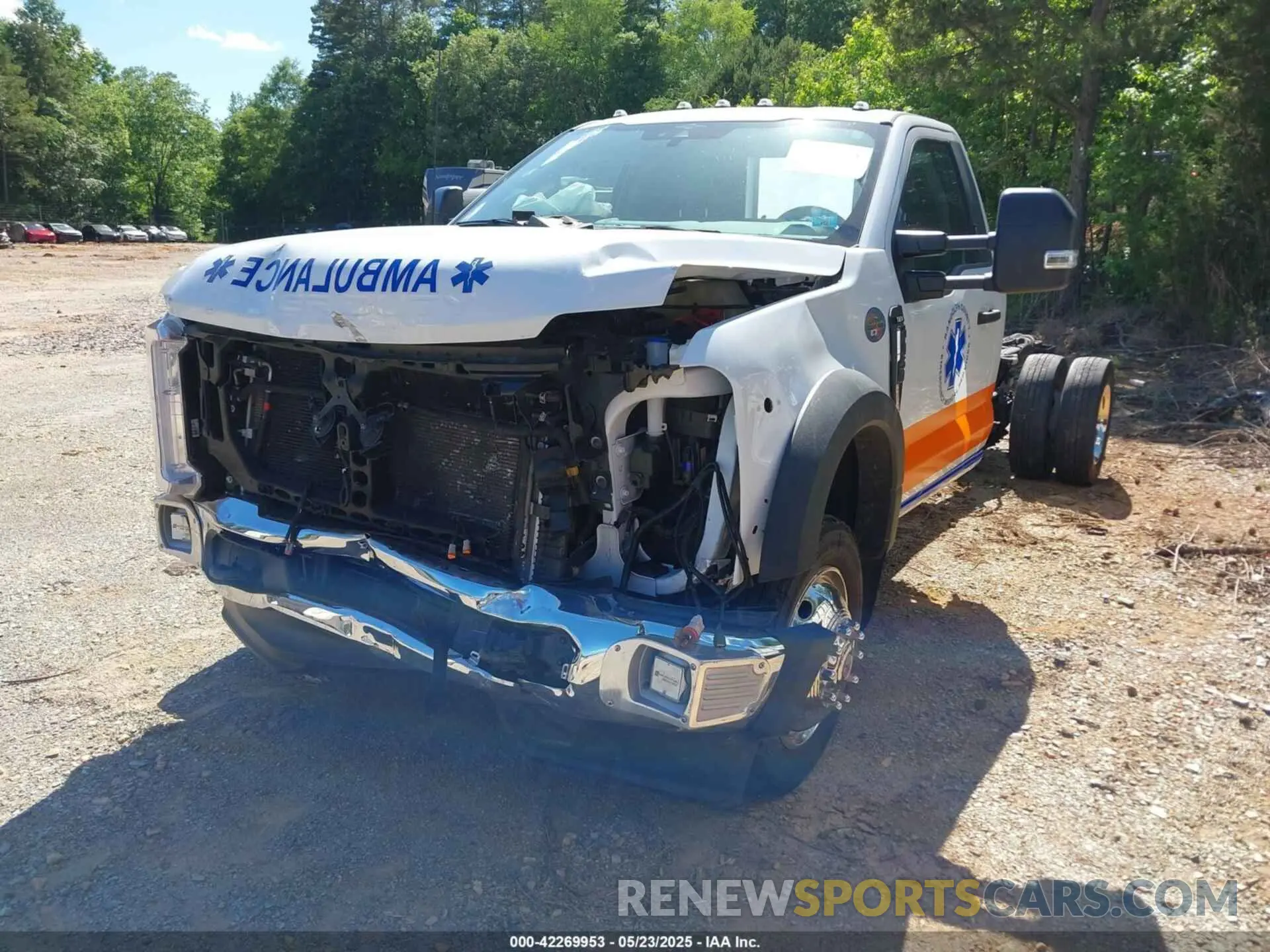 14 Photograph of a damaged car 1FDUF4HTXPDA06103 FORD F-450 CHASSIS 2023