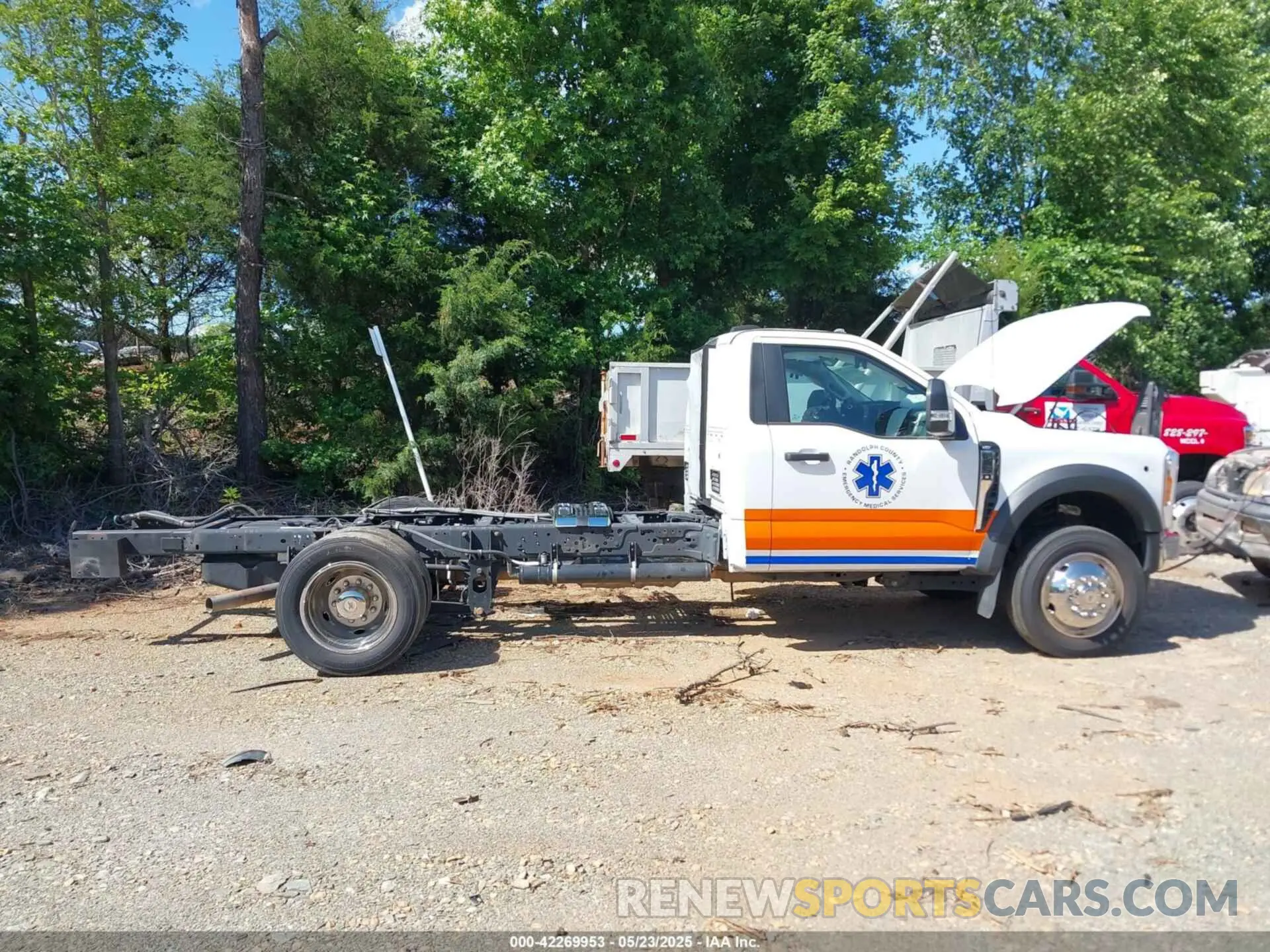 17 Photograph of a damaged car 1FDUF4HTXPDA06103 FORD F-450 CHASSIS 2023