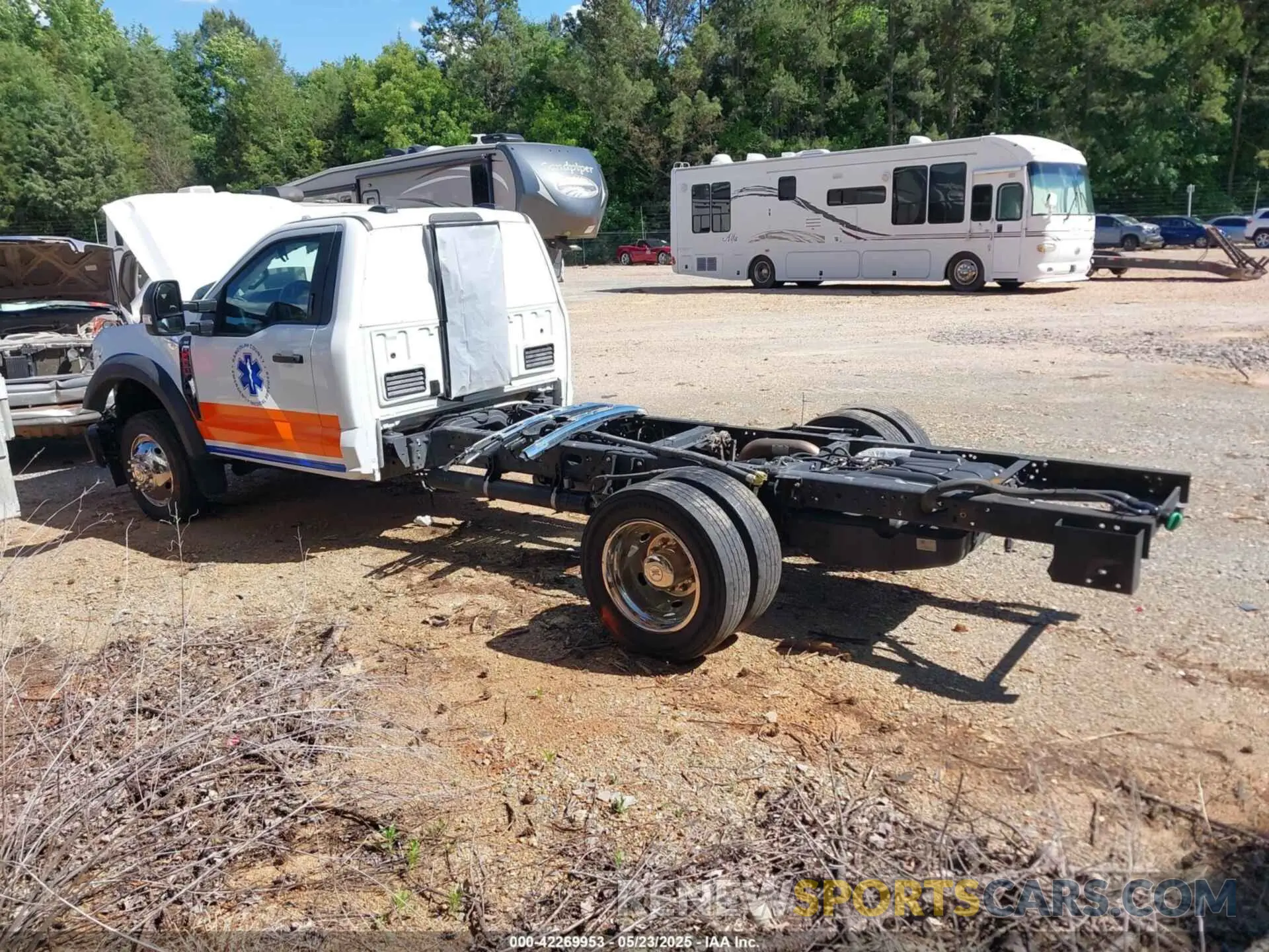 3 Photograph of a damaged car 1FDUF4HTXPDA06103 FORD F-450 CHASSIS 2023