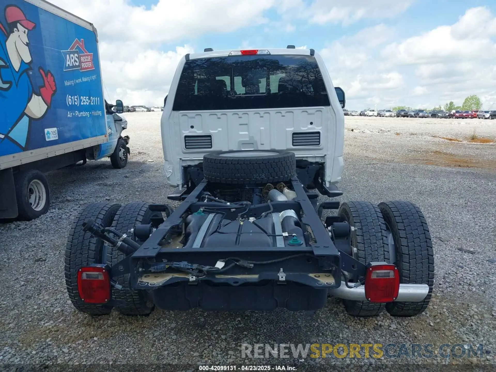 8 Photograph of a damaged car 1FD0X4HN8REE01195 FORD F-450 CHASSIS 2024